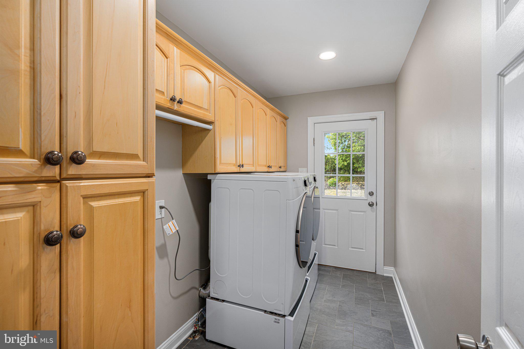 CLEARVIEW ESTS - Residential