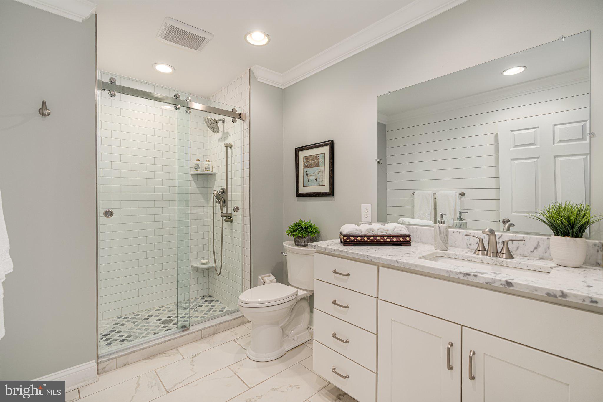 CLEARVIEW ESTS - Residential