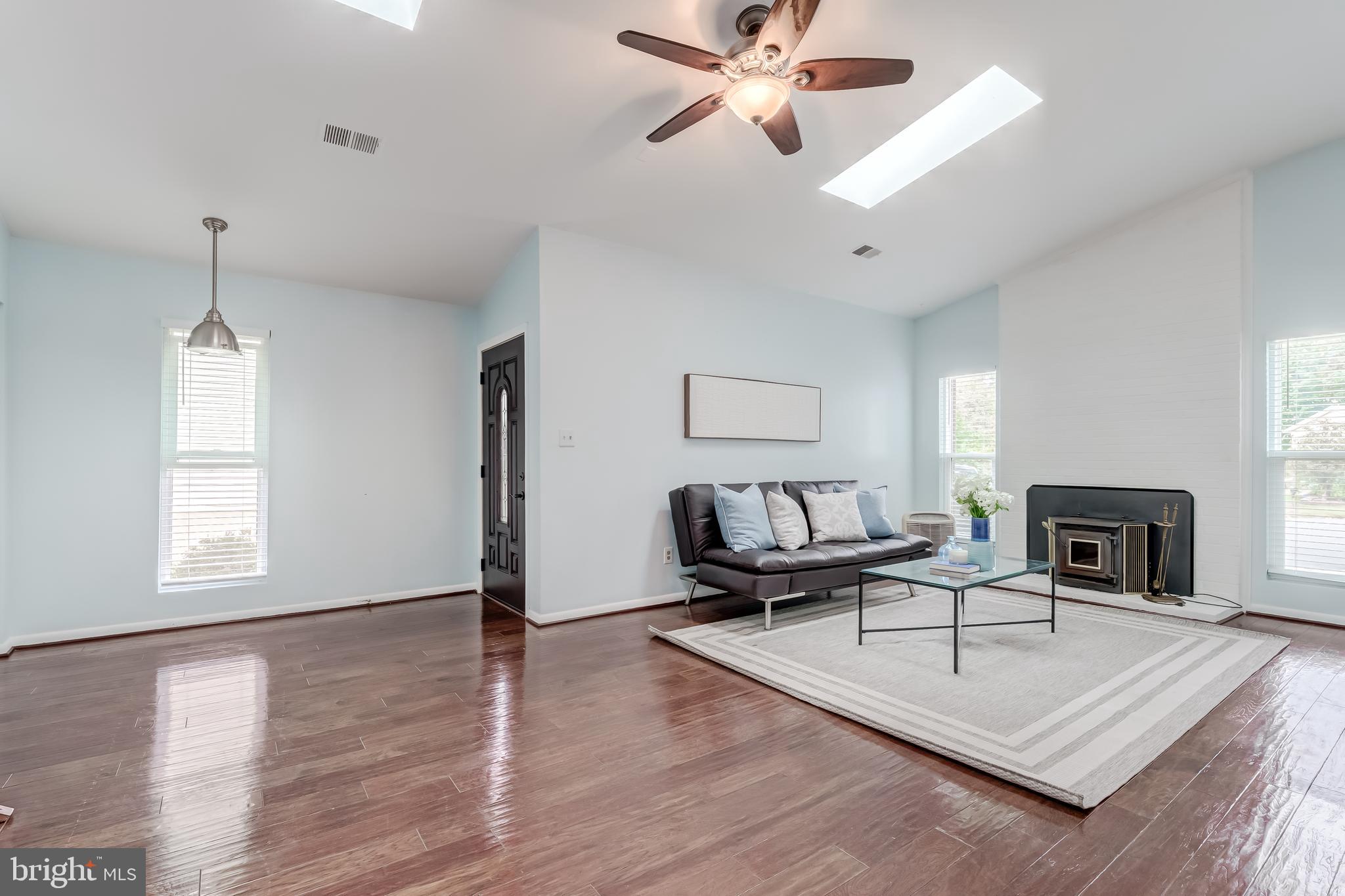 316 HANFORD COURT