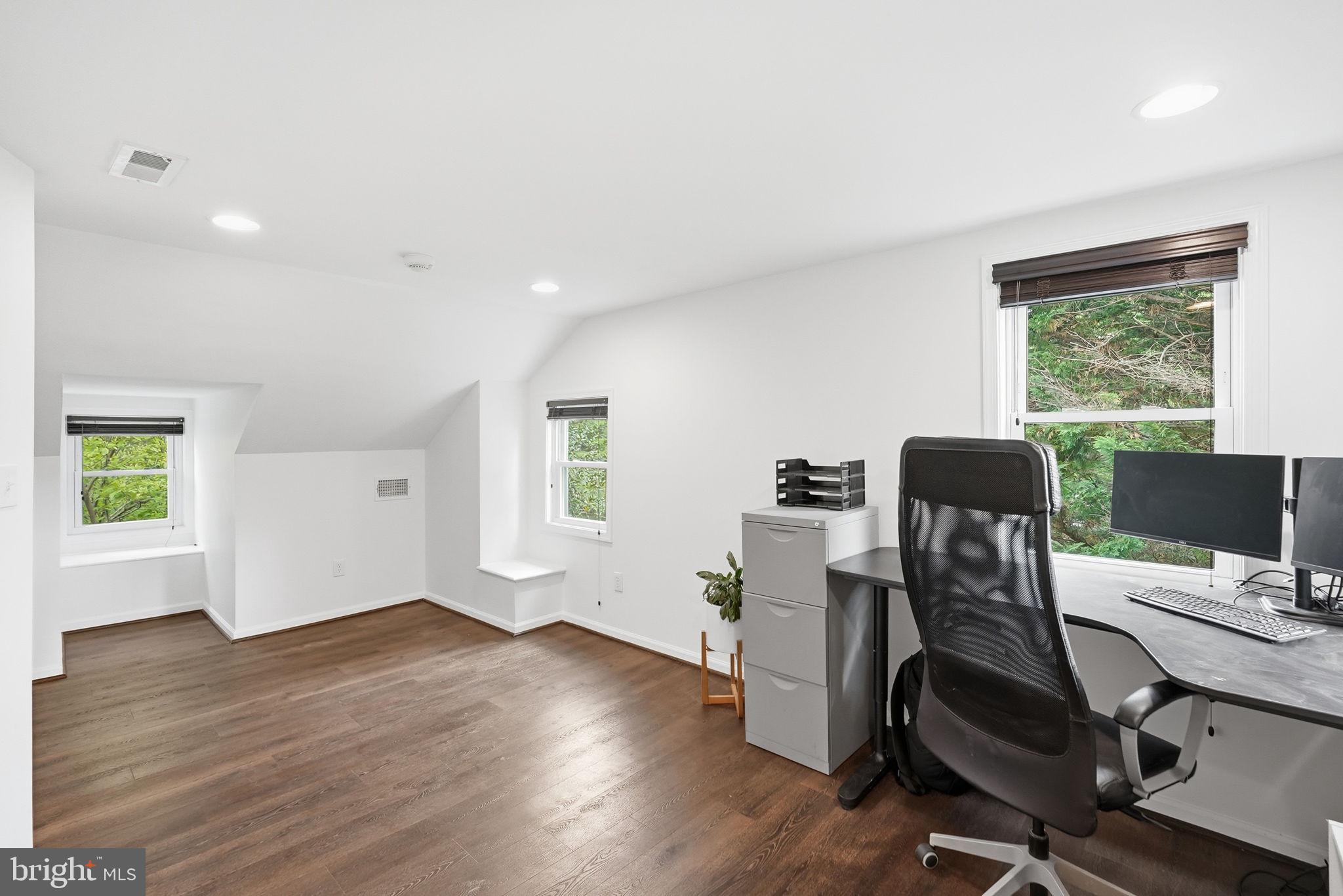 COLESVILLE OUTSIDE - Residential