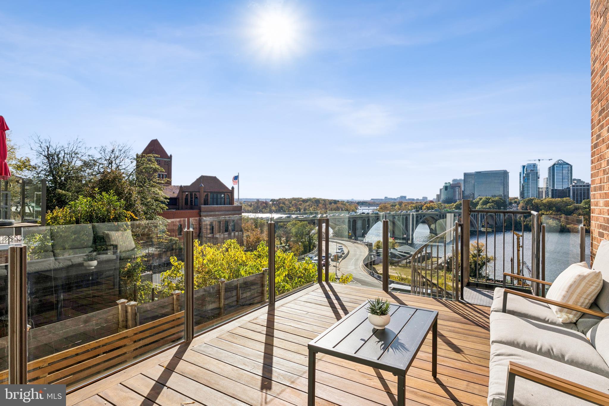 GEORGETOWN - Residential