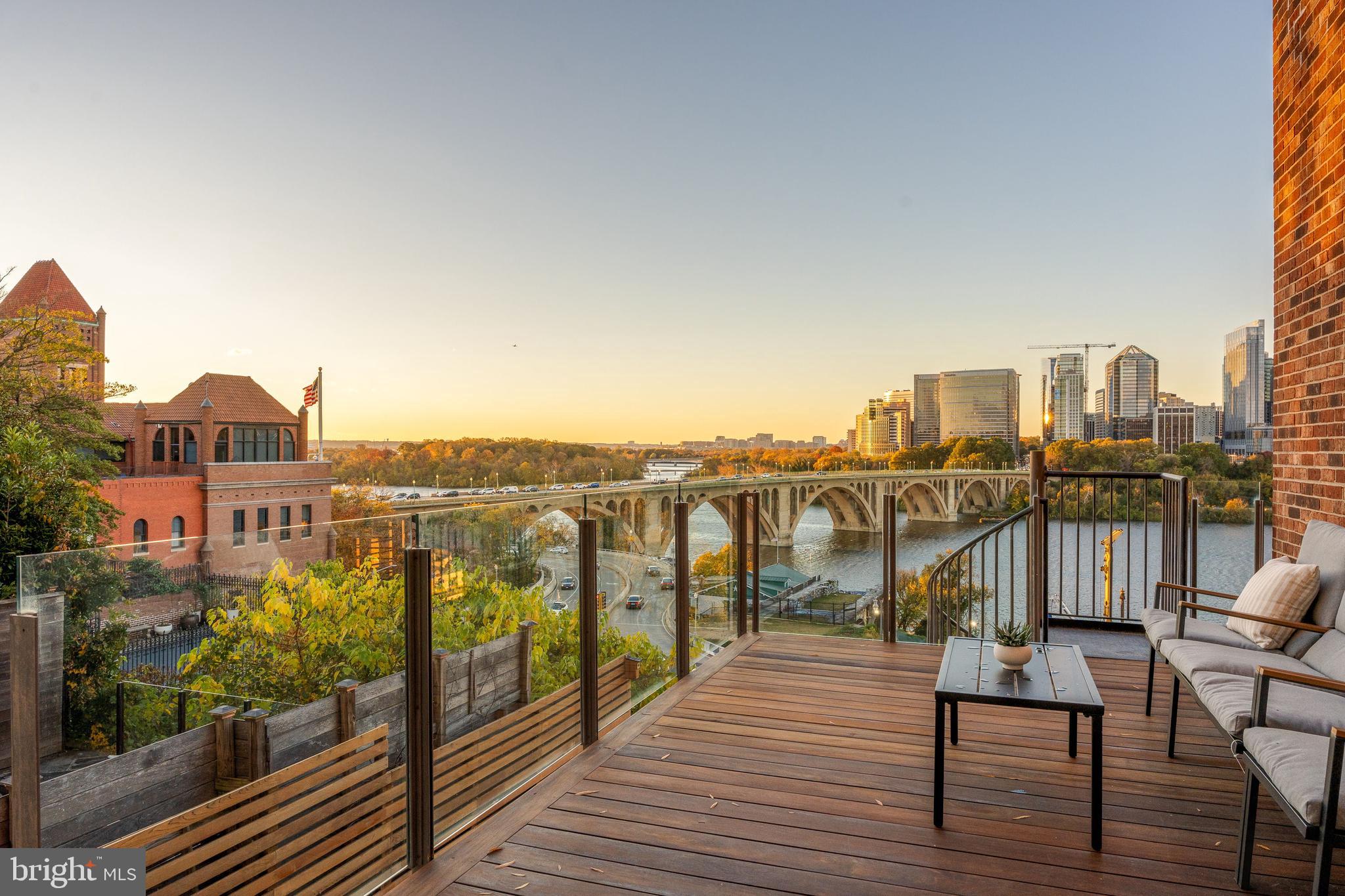 GEORGETOWN - Residential