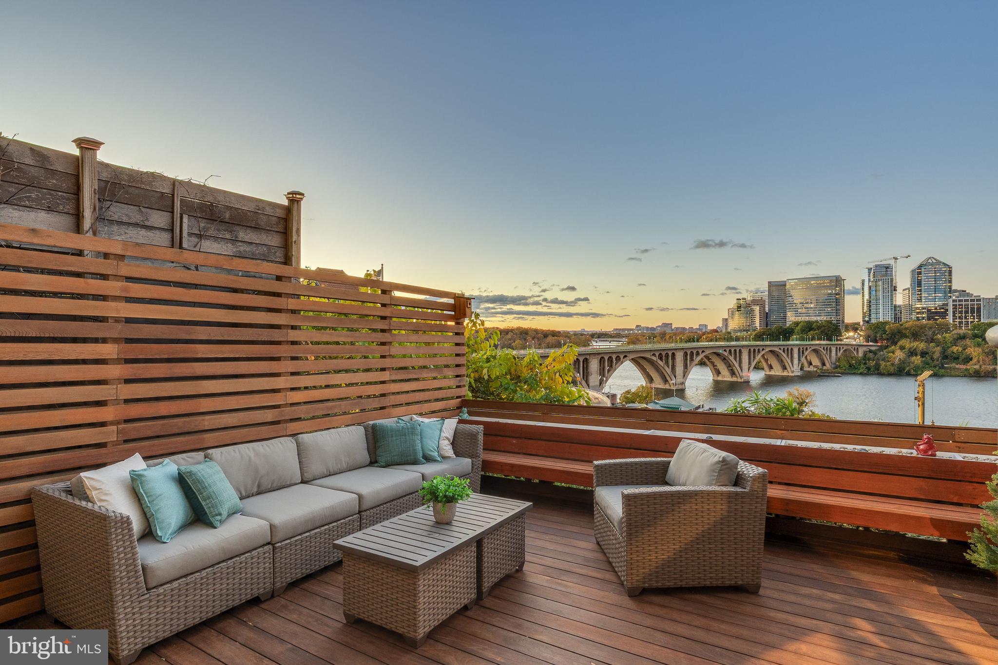 GEORGETOWN - Residential