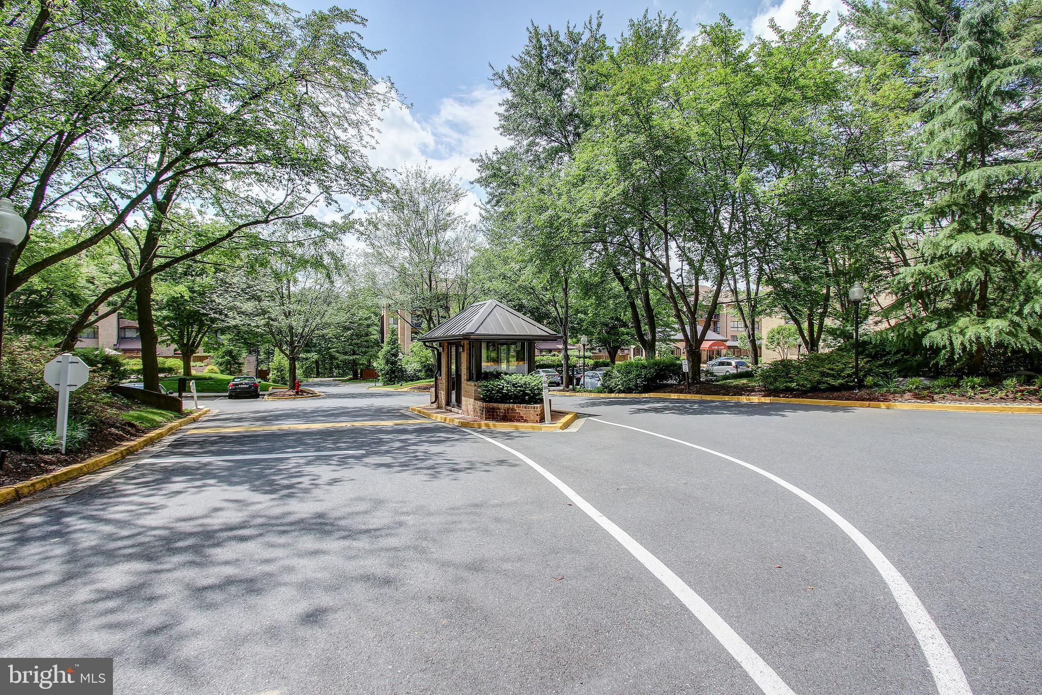 11430 STRAND 415