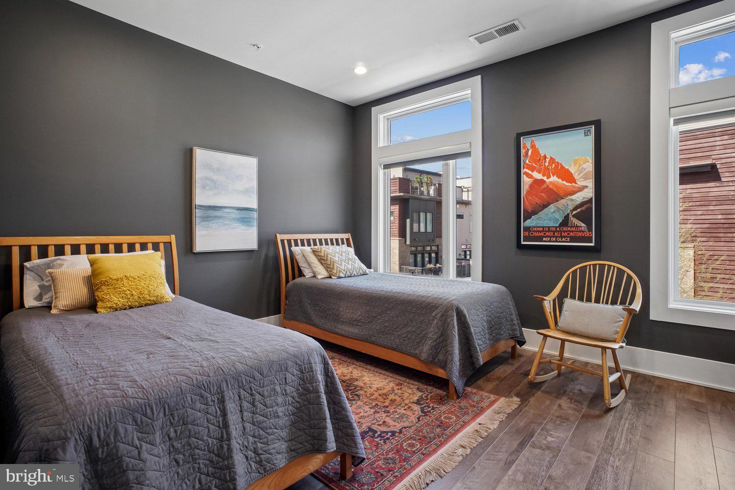 GROSVENOR HEIGHTS - Residential