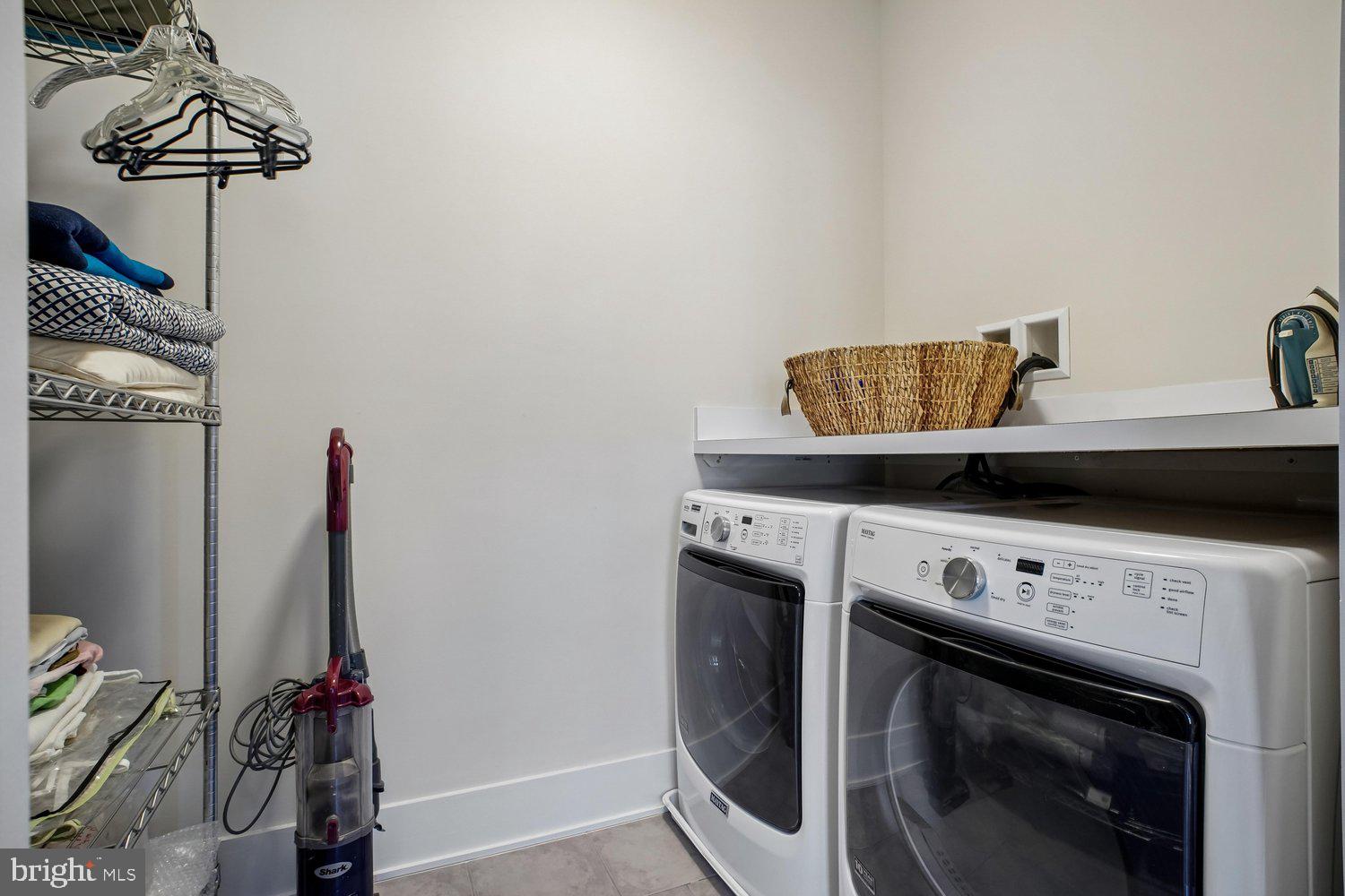 GROSVENOR HEIGHTS - Residential