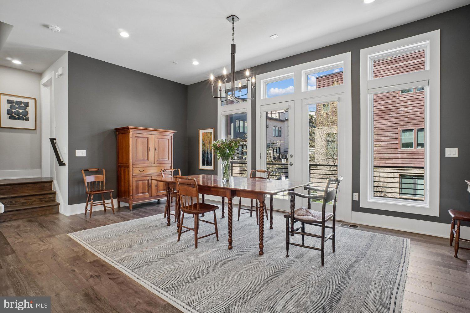 GROSVENOR HEIGHTS - Residential