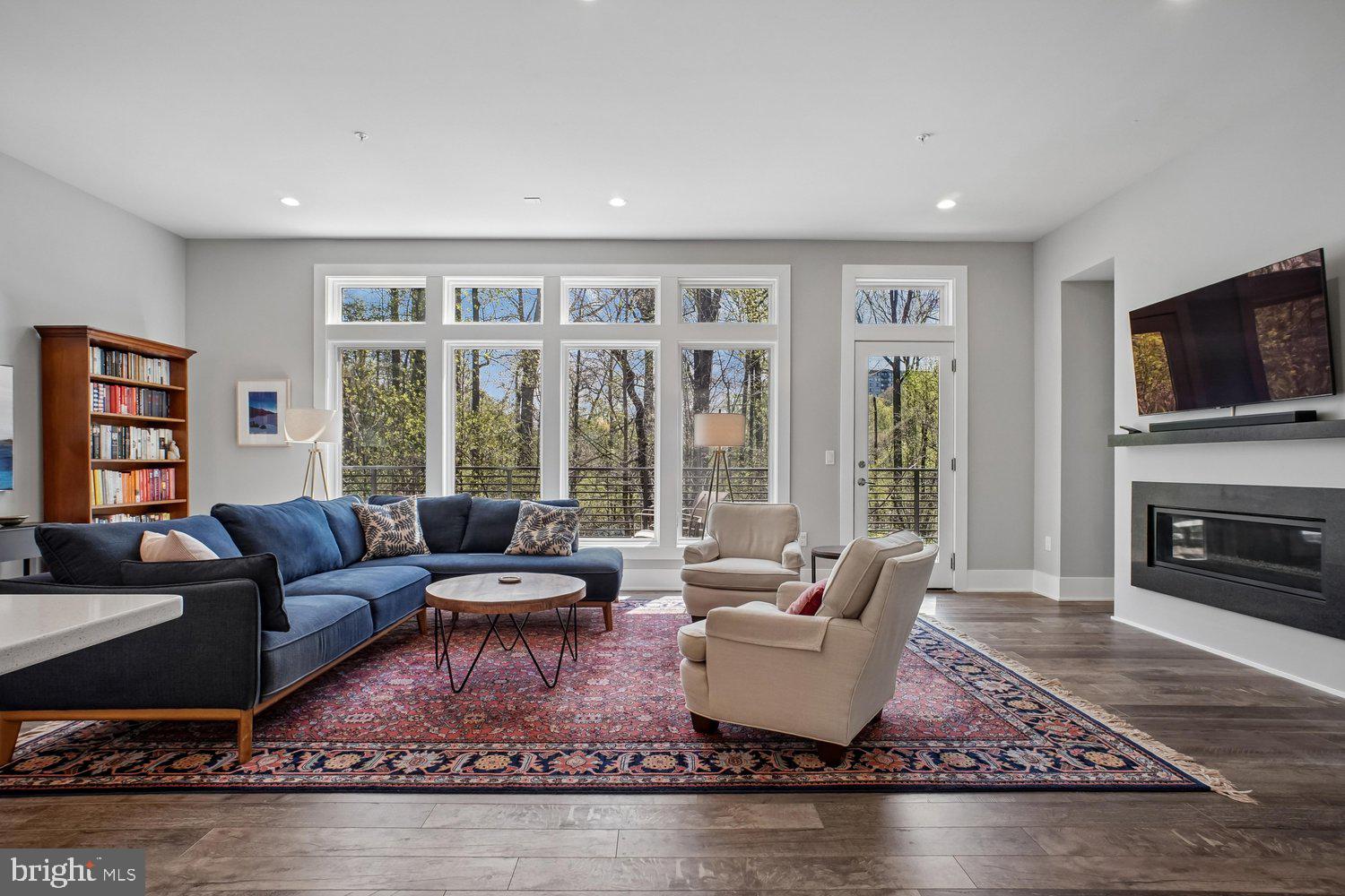 GROSVENOR HEIGHTS - Residential