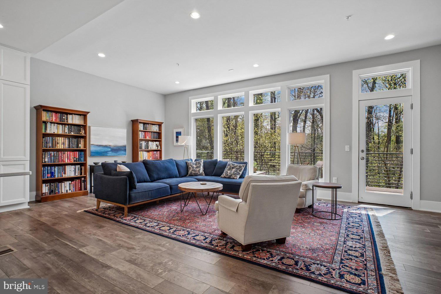 GROSVENOR HEIGHTS - Residential