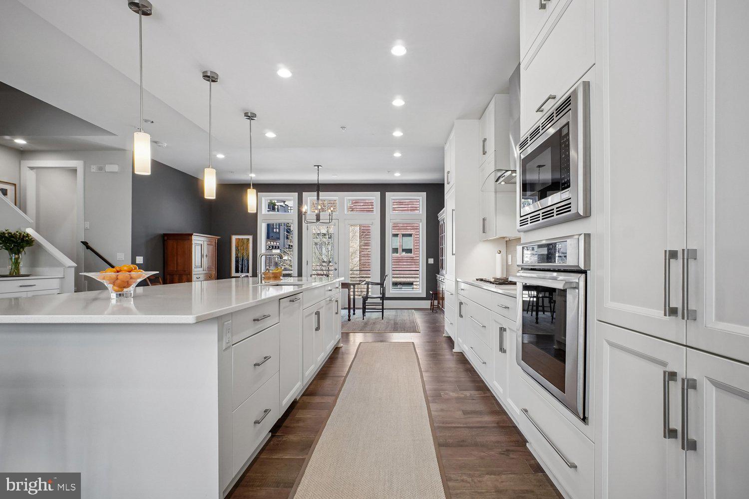 GROSVENOR HEIGHTS - Residential