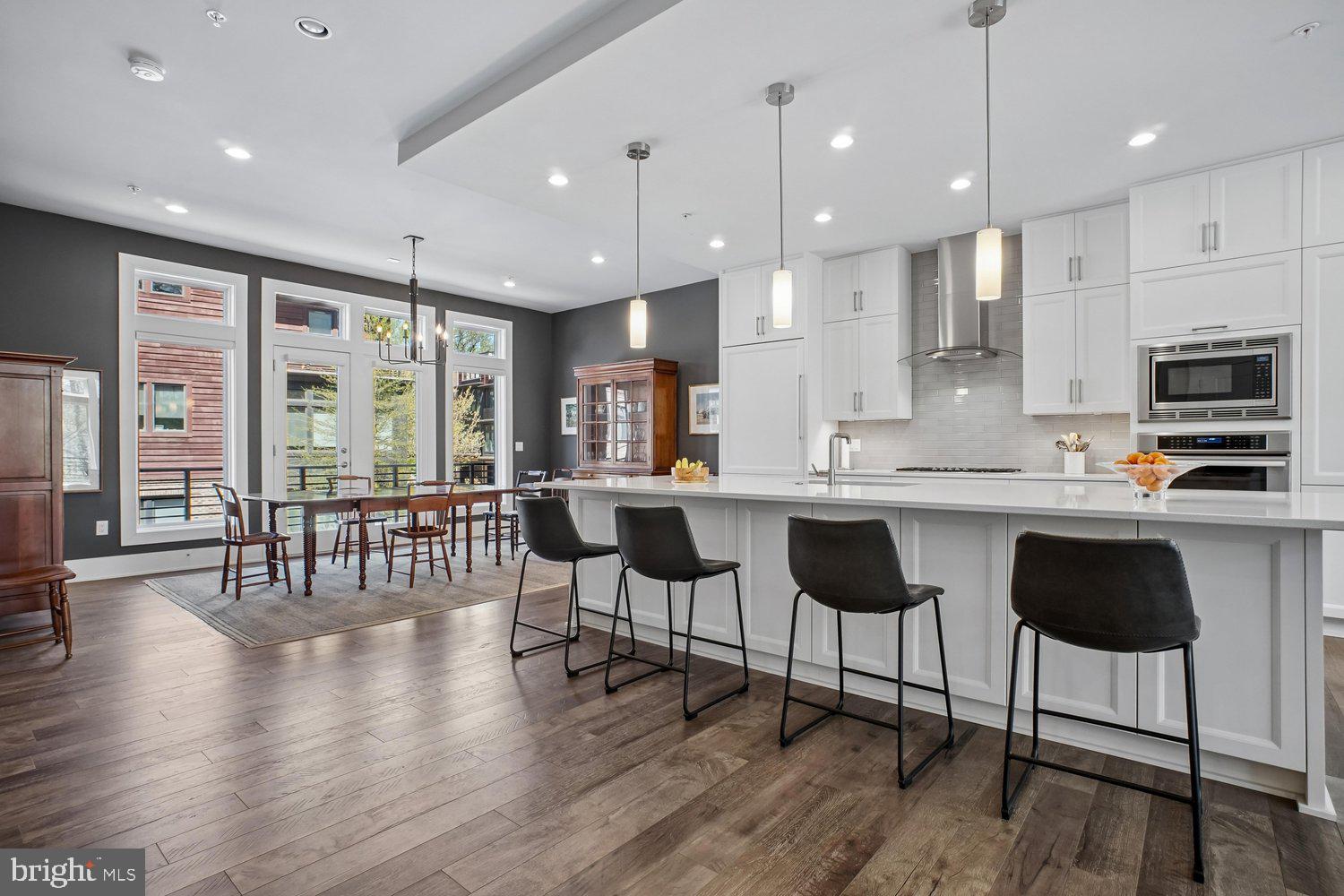 GROSVENOR HEIGHTS - Residential