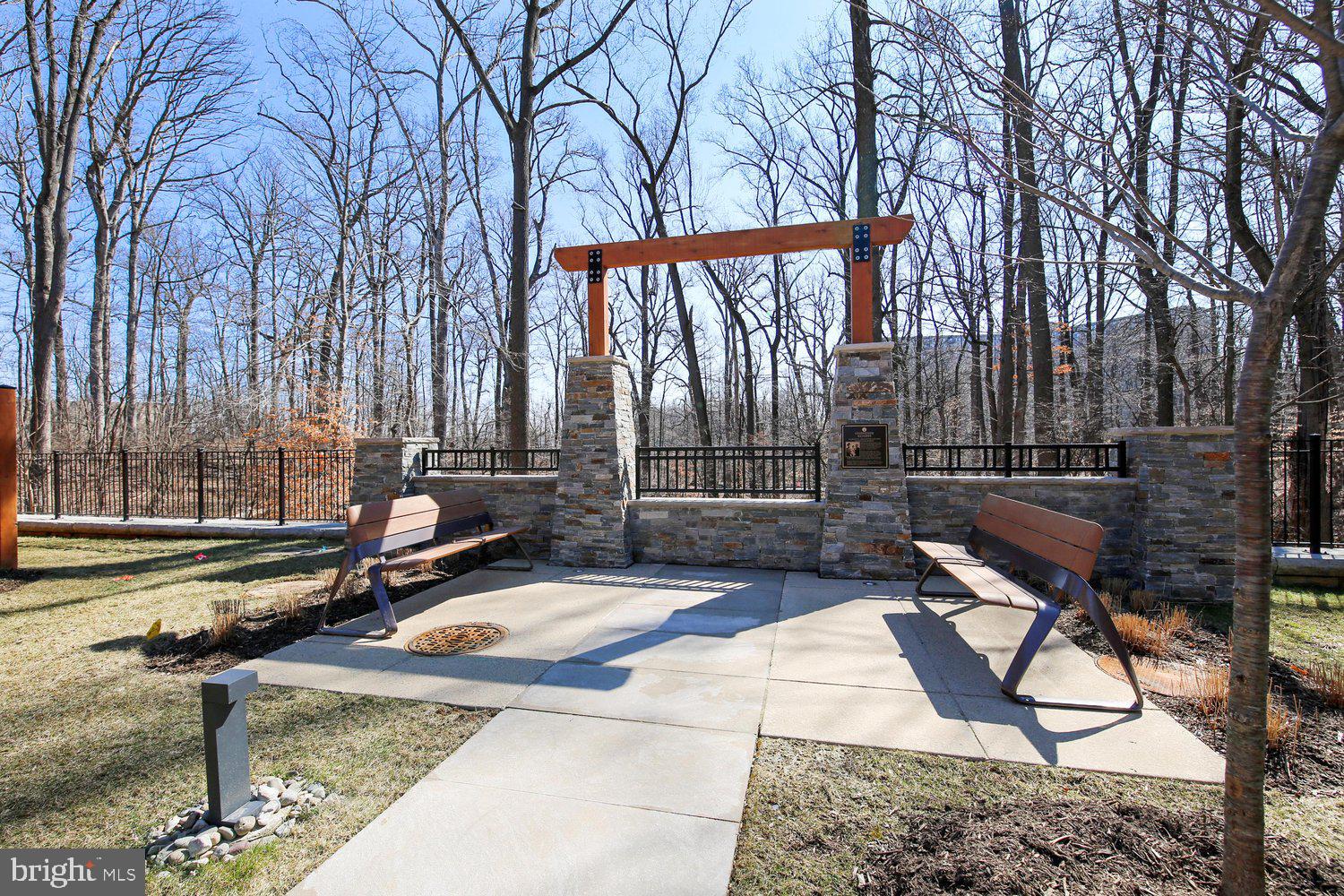 GROSVENOR HEIGHTS - Residential