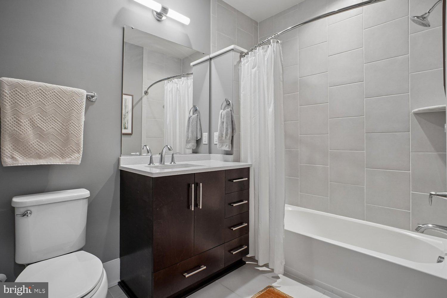 GROSVENOR HEIGHTS - Residential