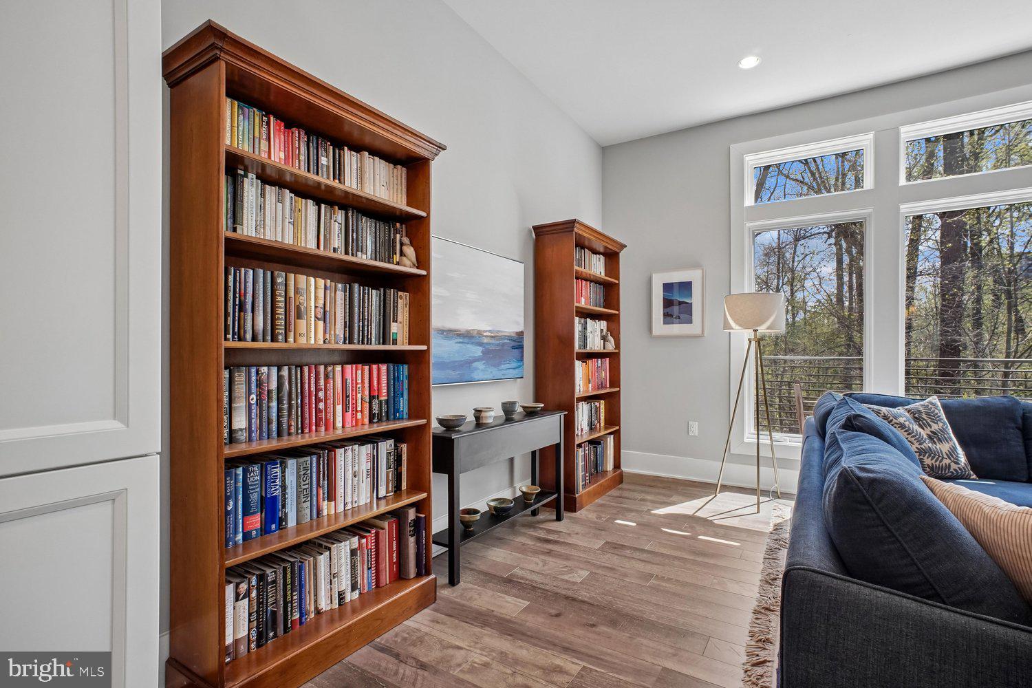 GROSVENOR HEIGHTS - Residential