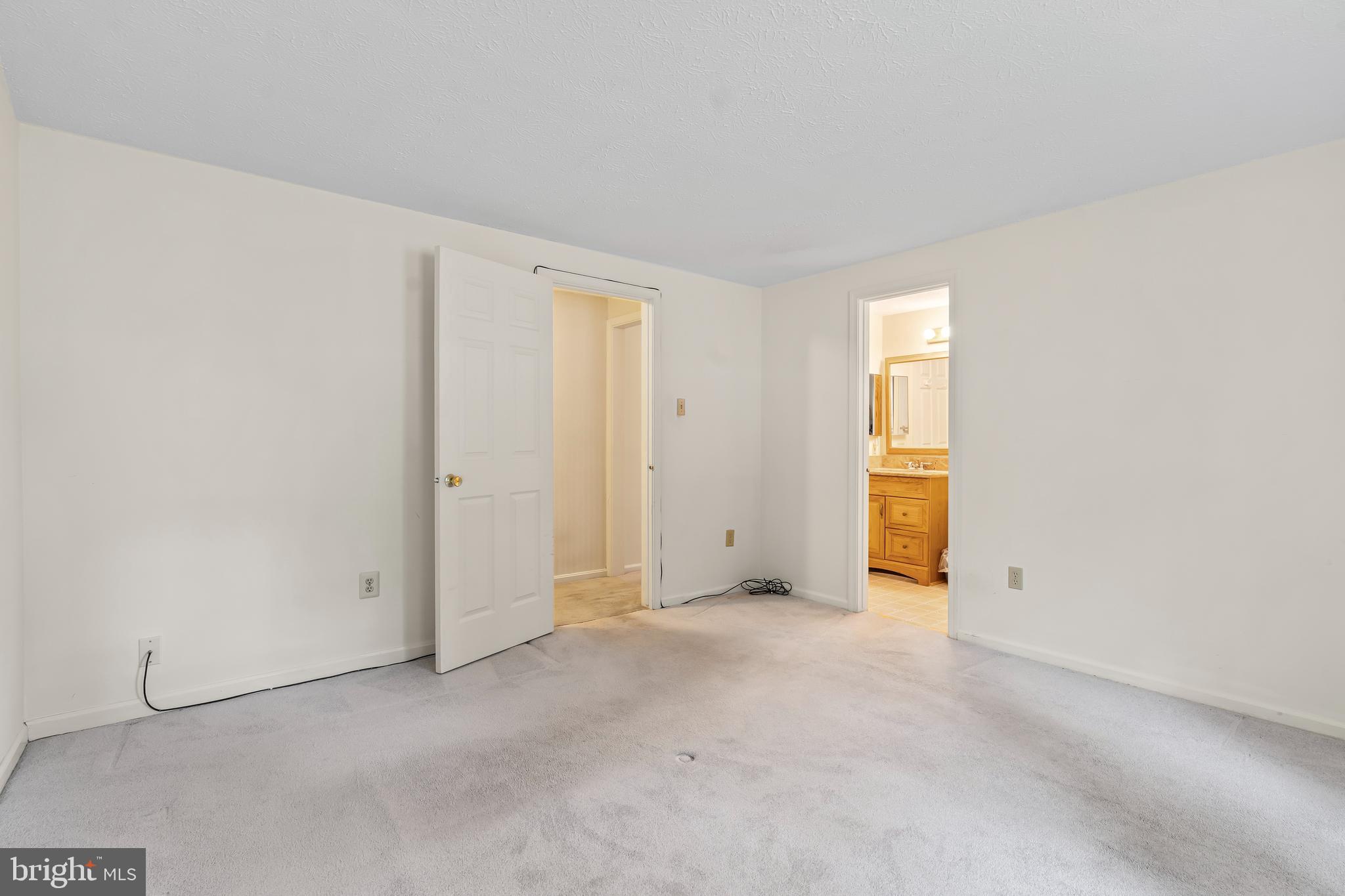 HILLCREST ORCHARDS - Residential