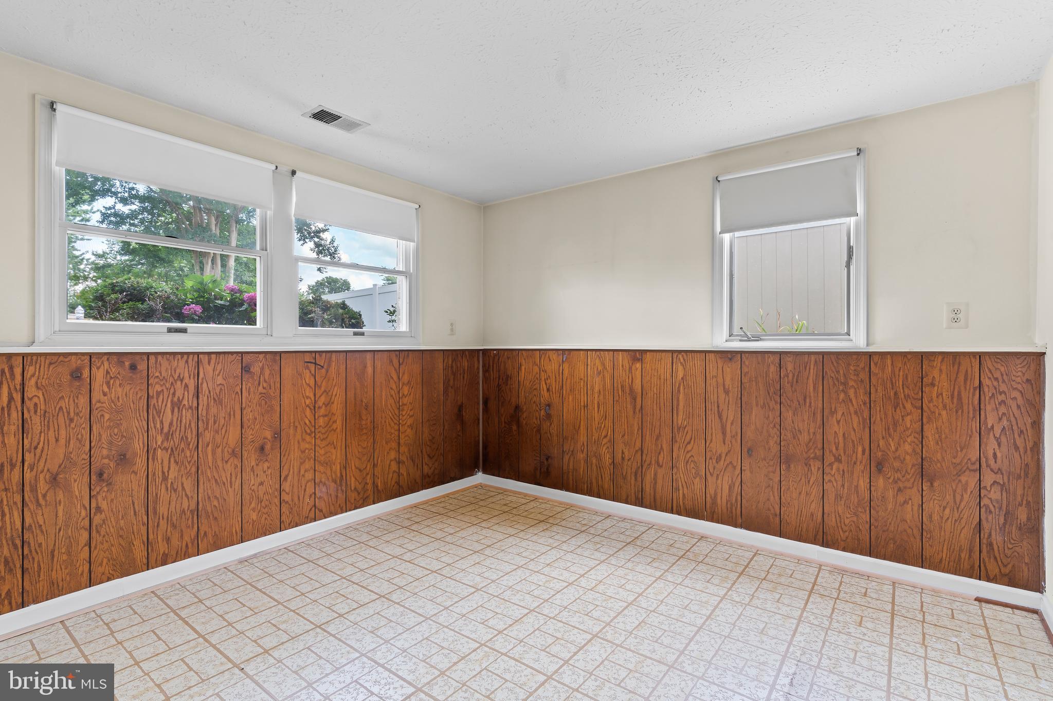 HILLCREST ORCHARDS - Residential