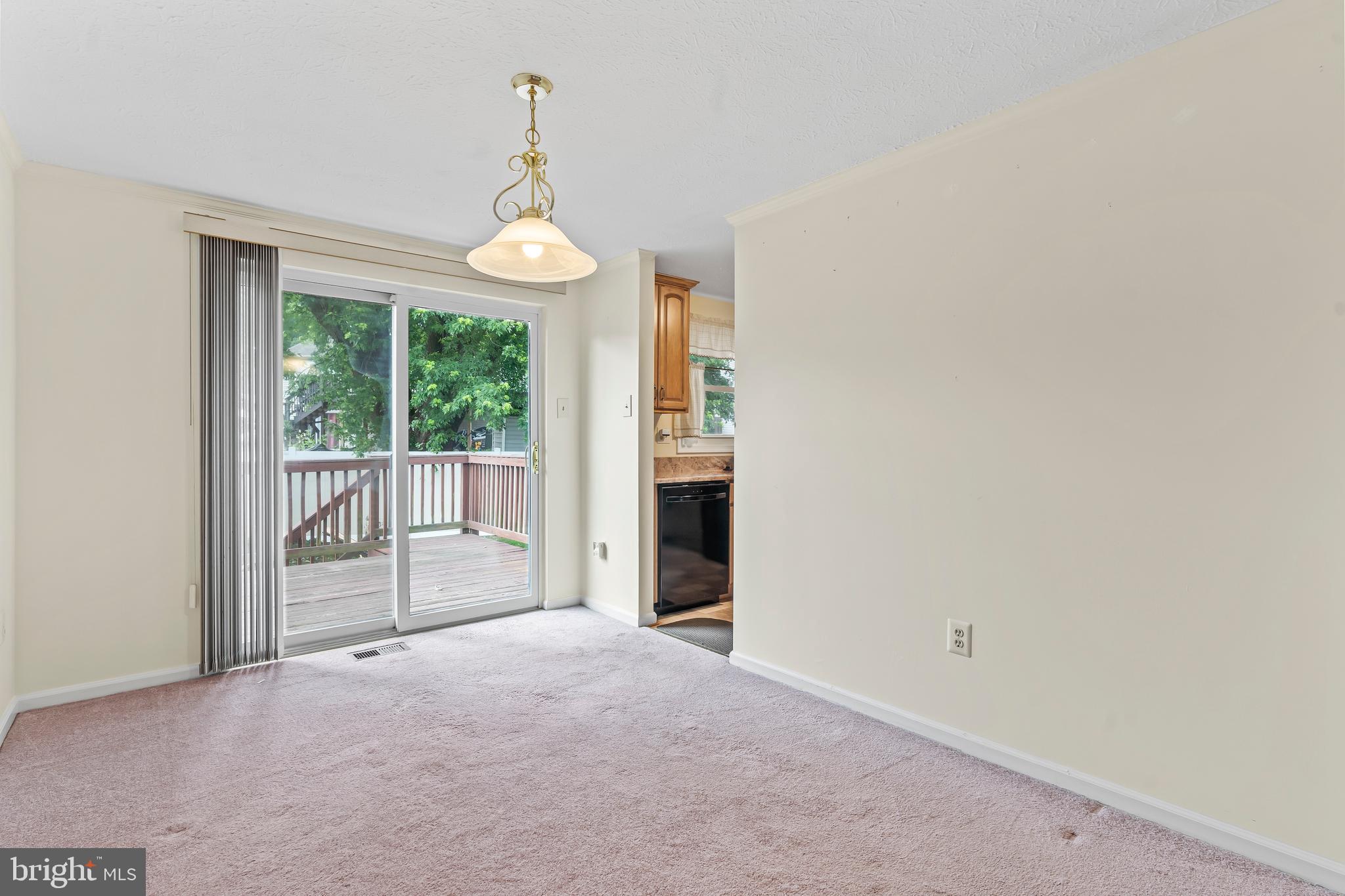 HILLCREST ORCHARDS - Residential