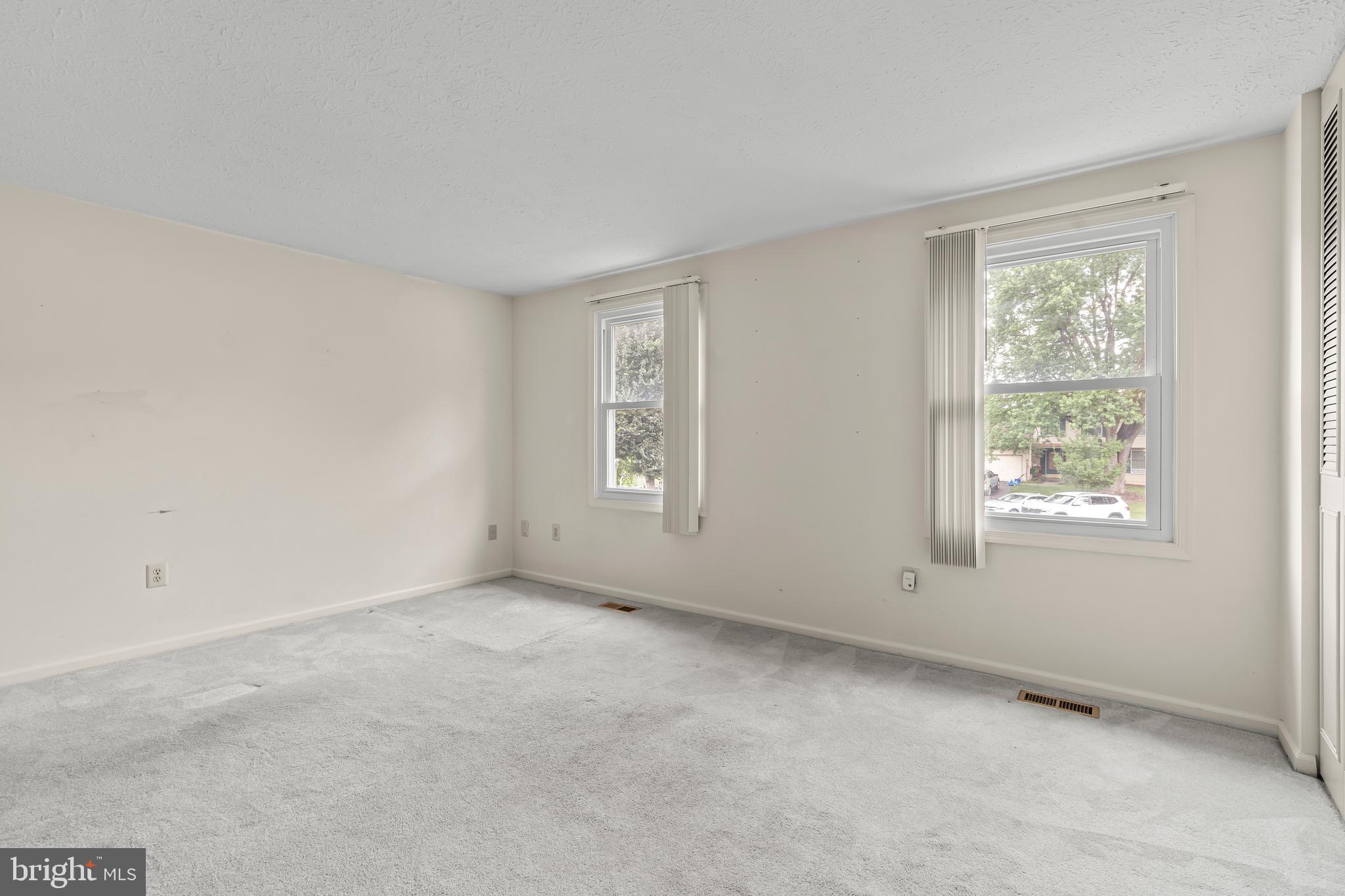 HILLCREST ORCHARDS - Residential