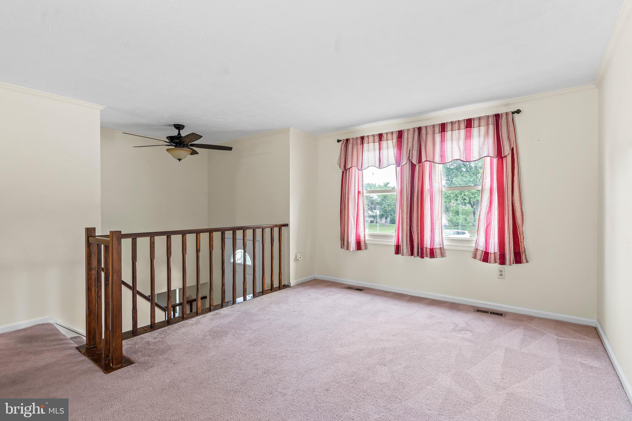 HILLCREST ORCHARDS - Residential