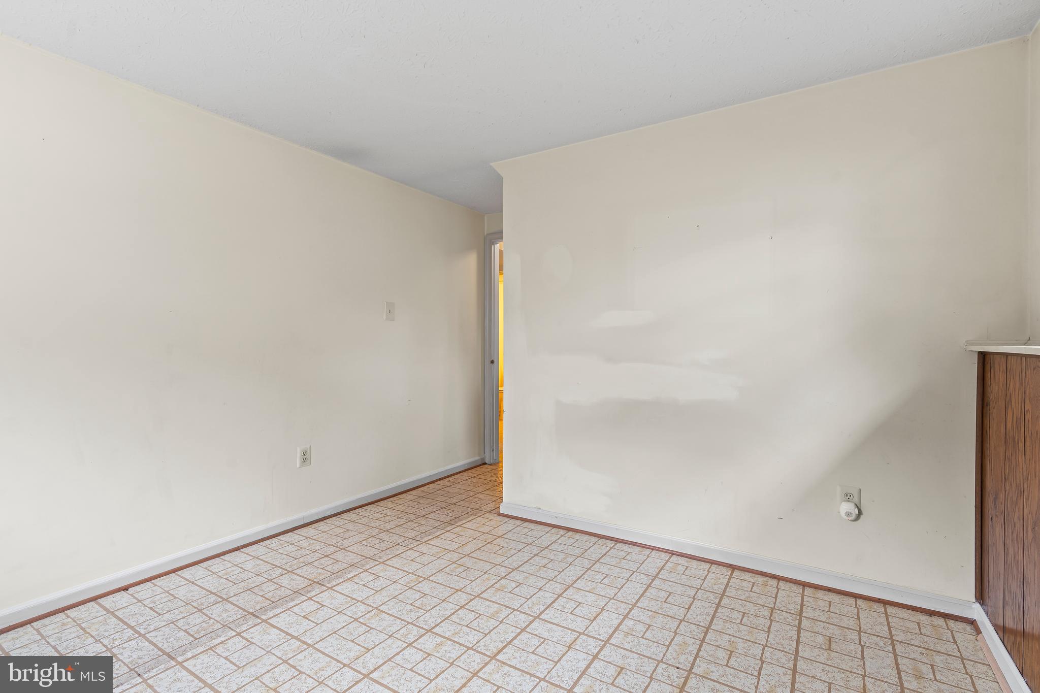 HILLCREST ORCHARDS - Residential