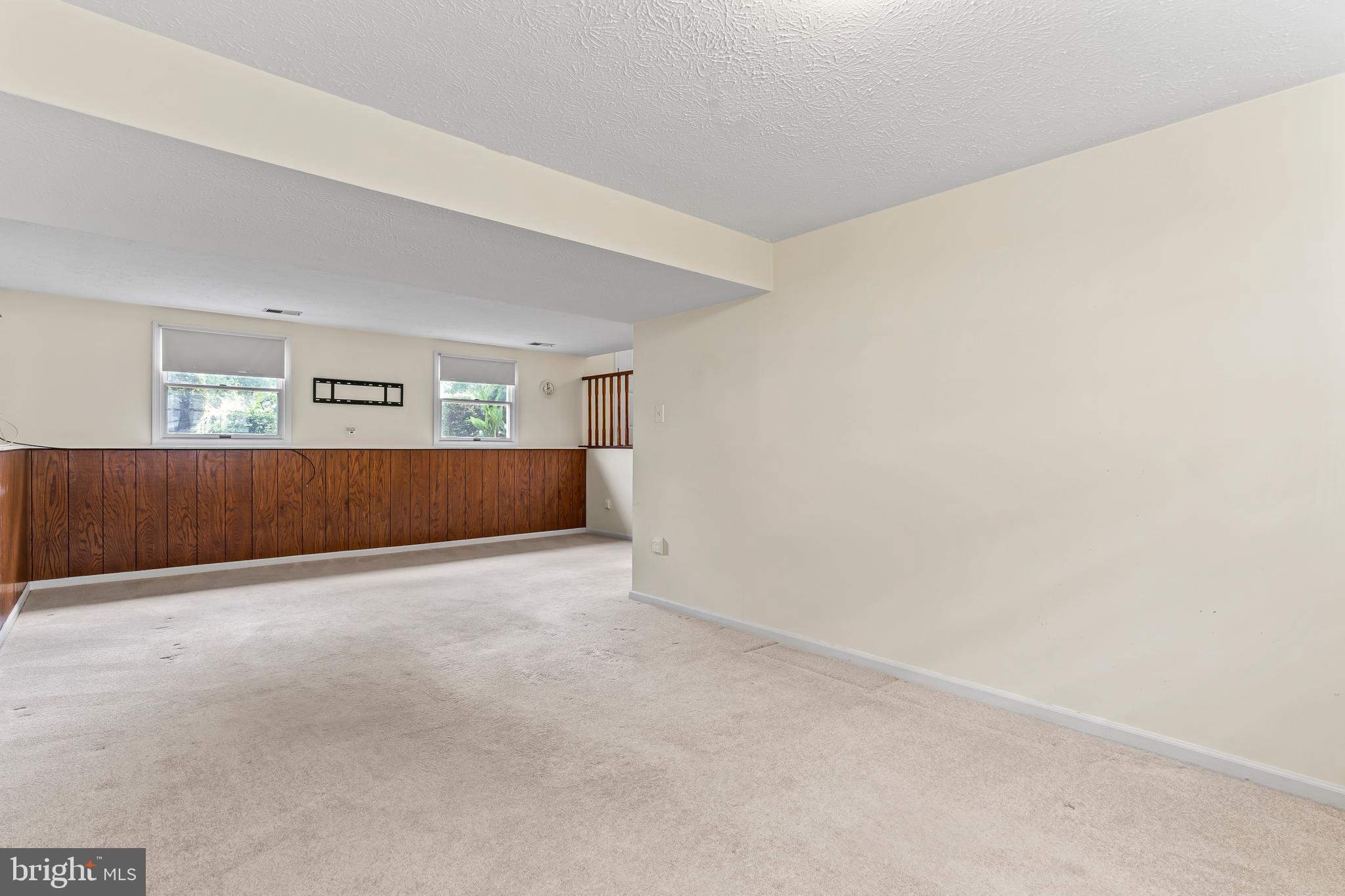 HILLCREST ORCHARDS - Residential