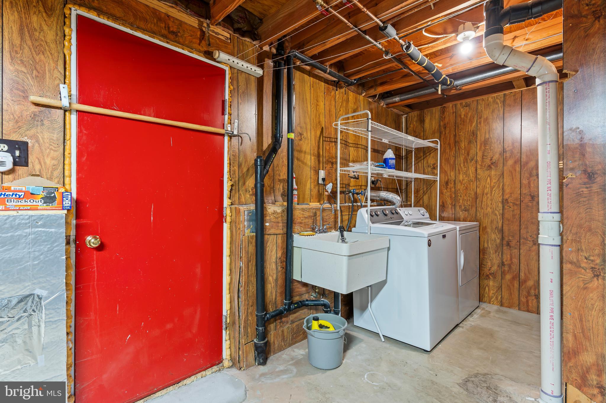 HILLCREST ORCHARDS - Residential