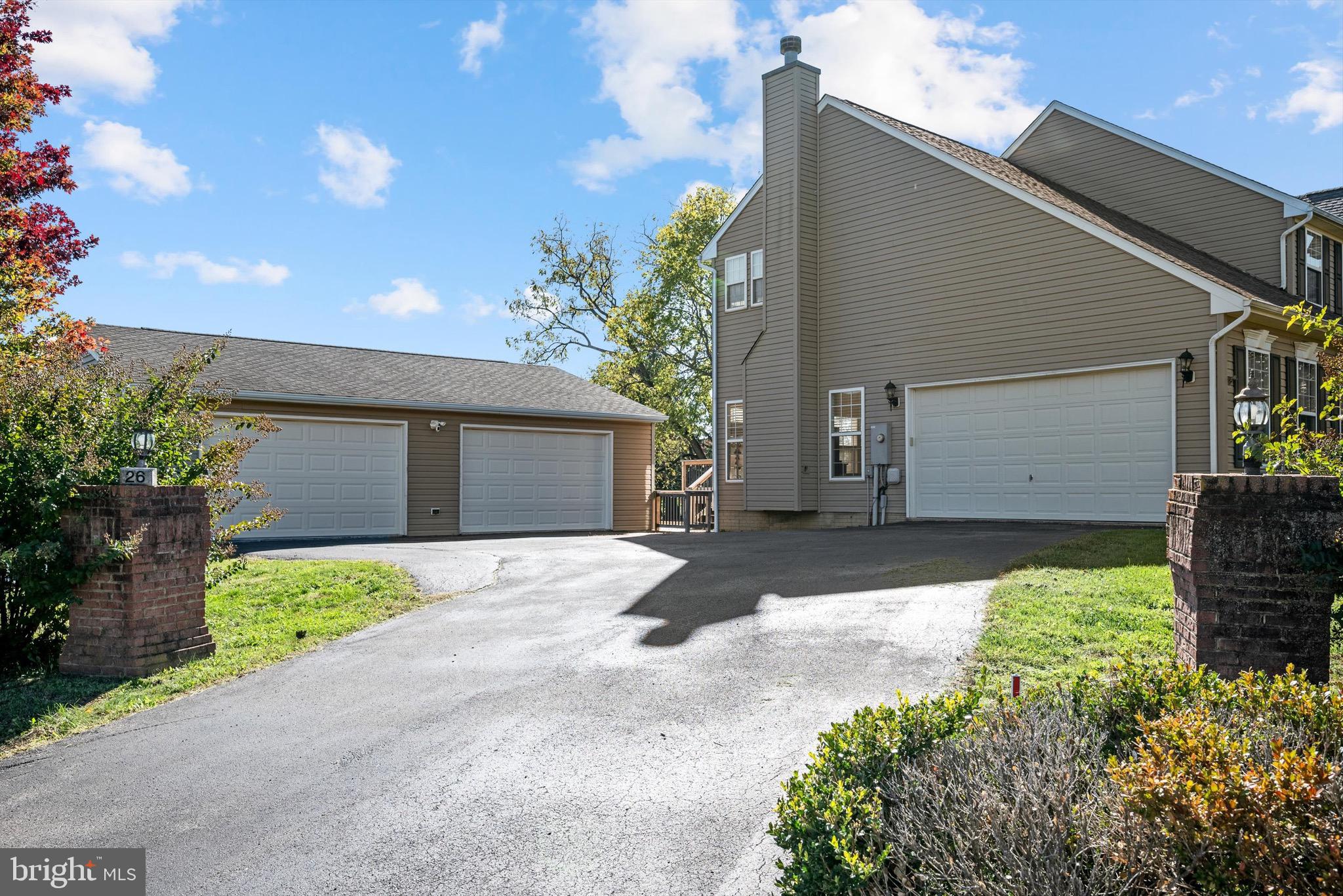 SPRUCE HILL ESTATES - Residential