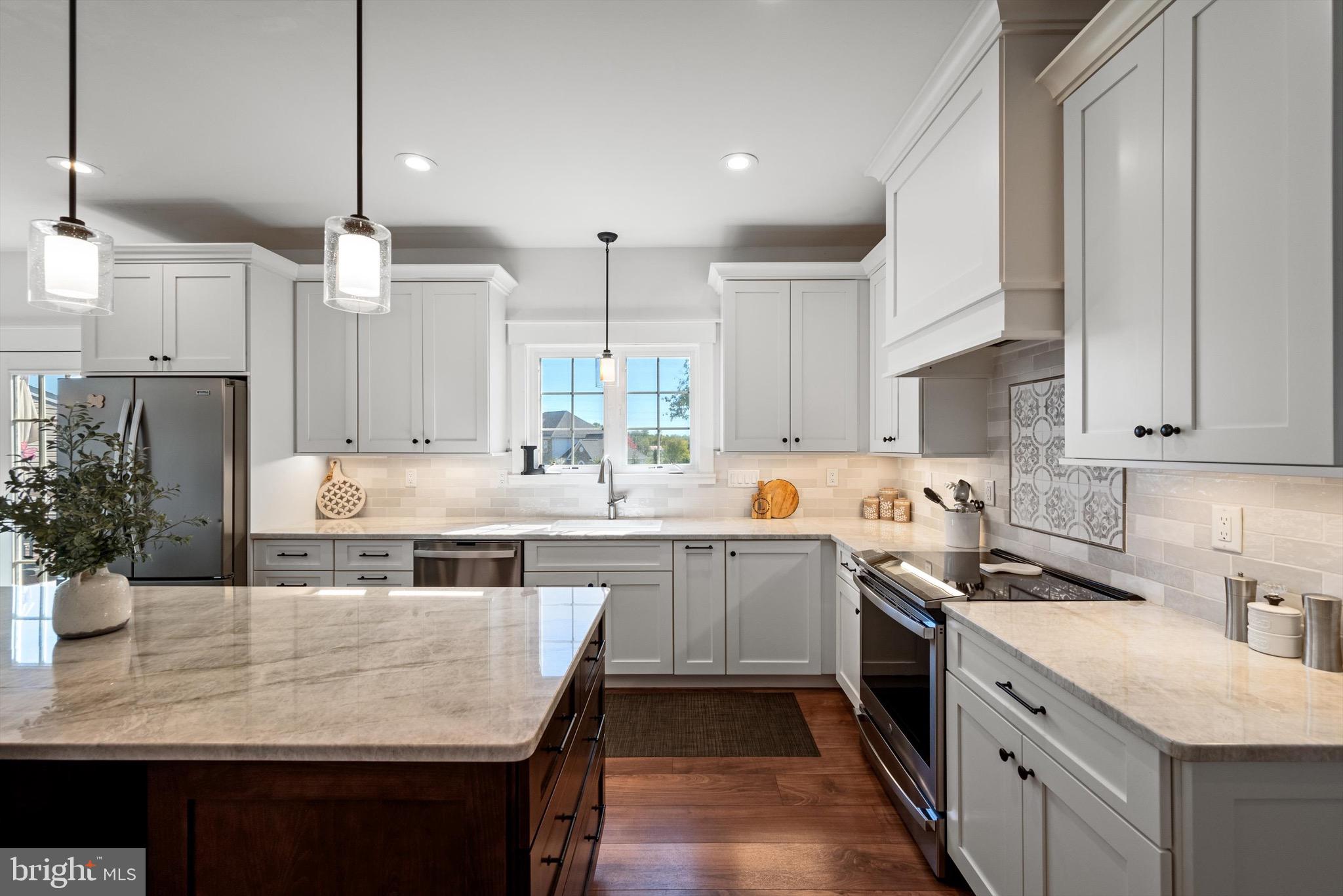 SPRUCE HILL ESTATES - Residential