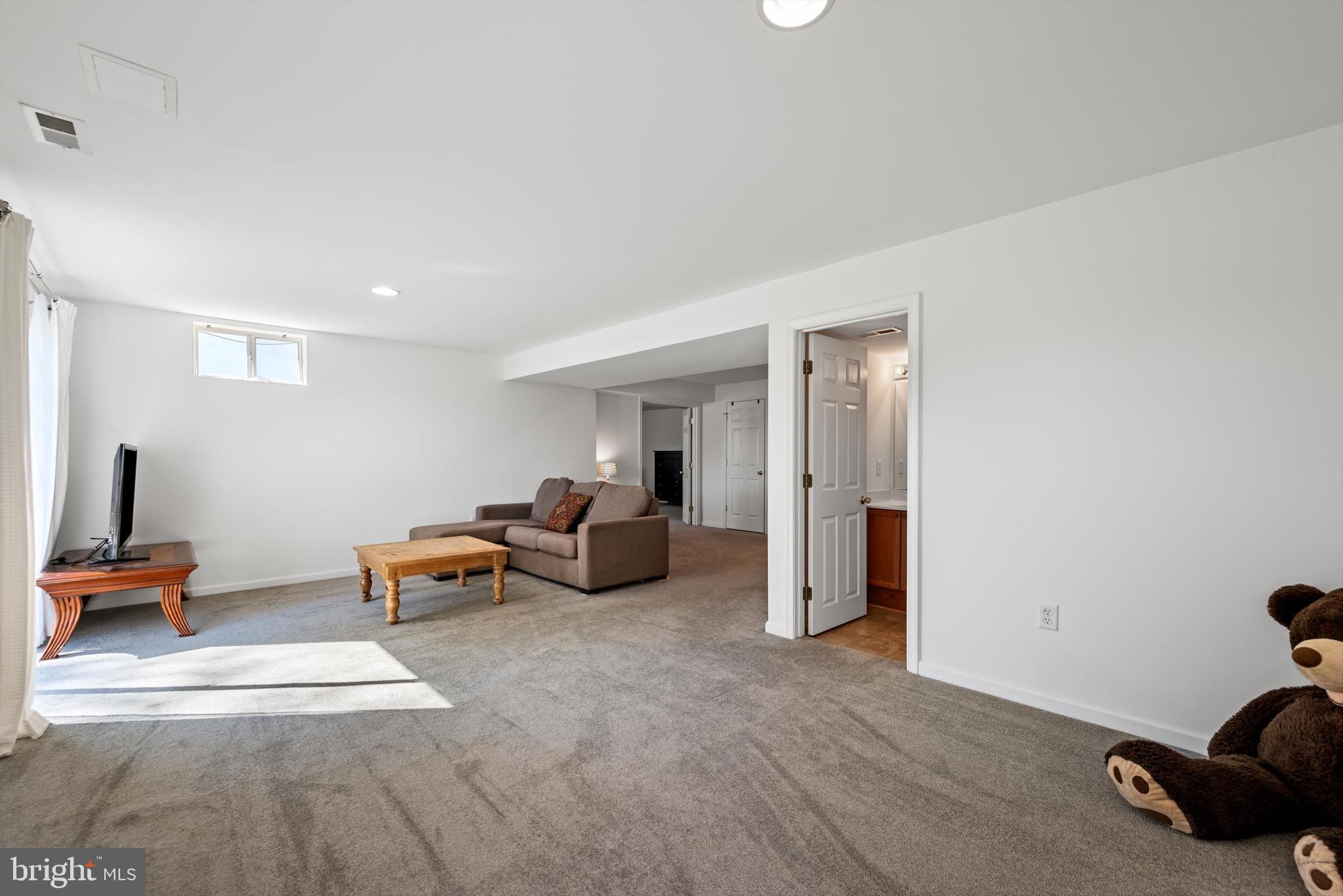 SPRUCE HILL ESTATES - Residential