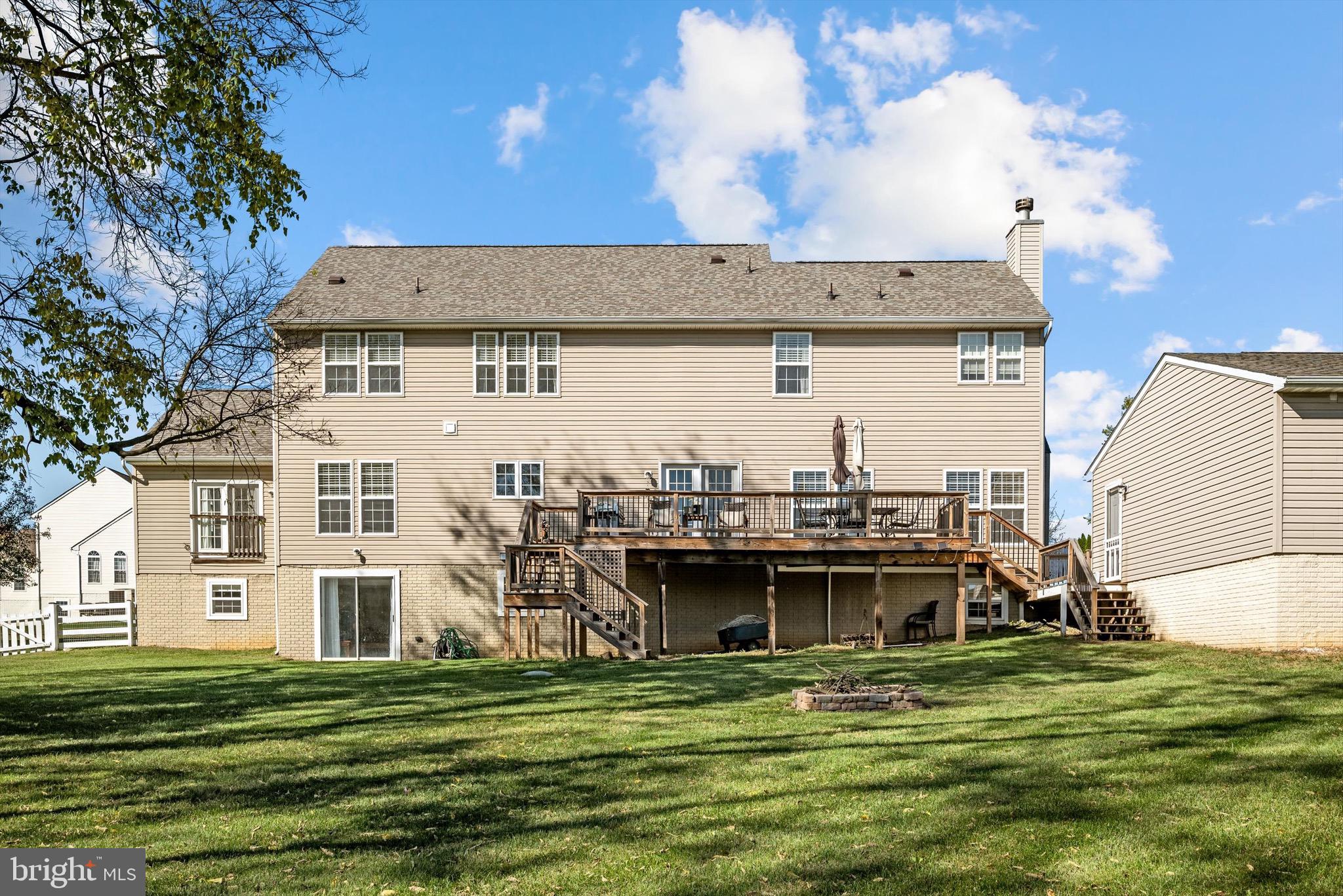 SPRUCE HILL ESTATES - Residential