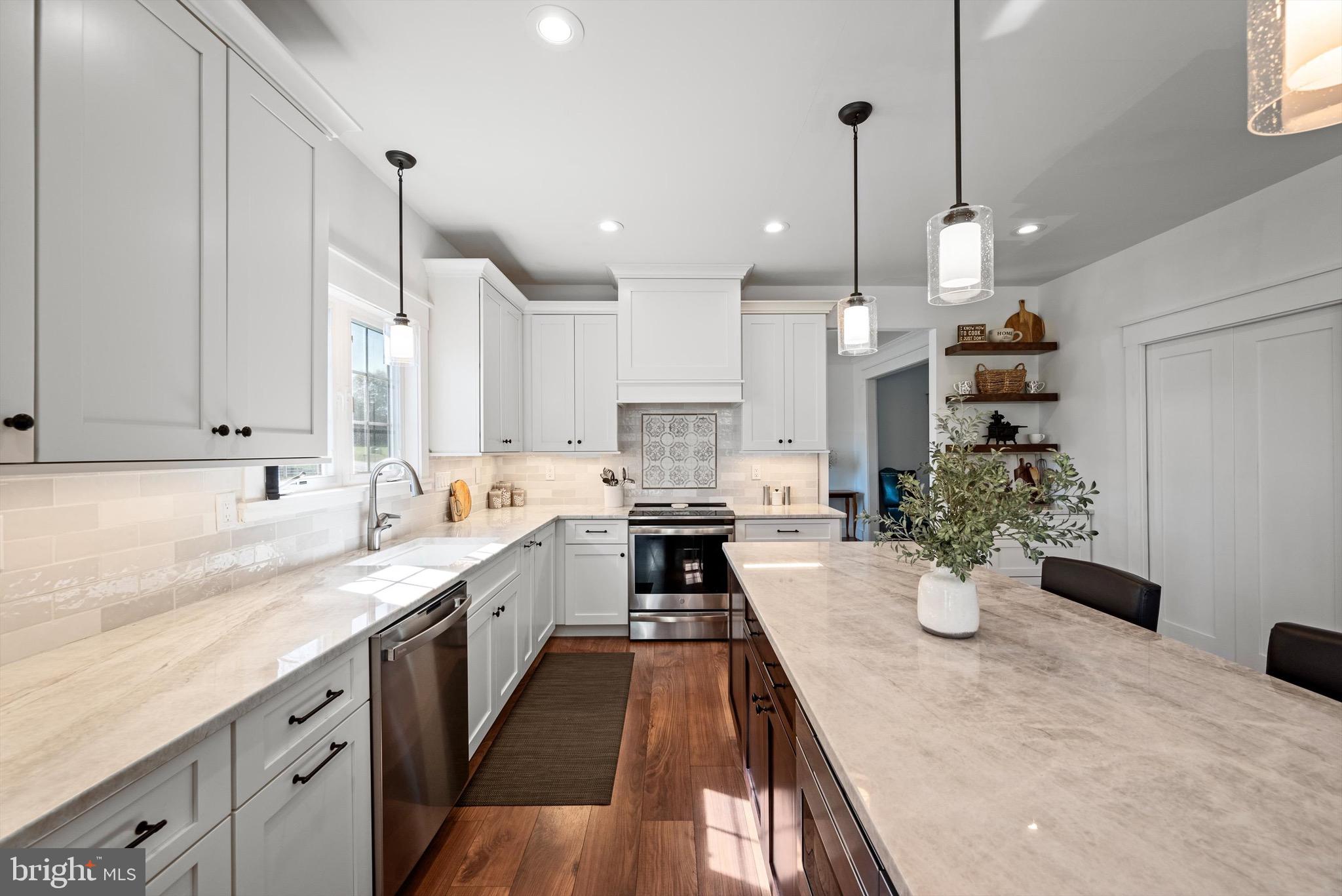 SPRUCE HILL ESTATES - Residential