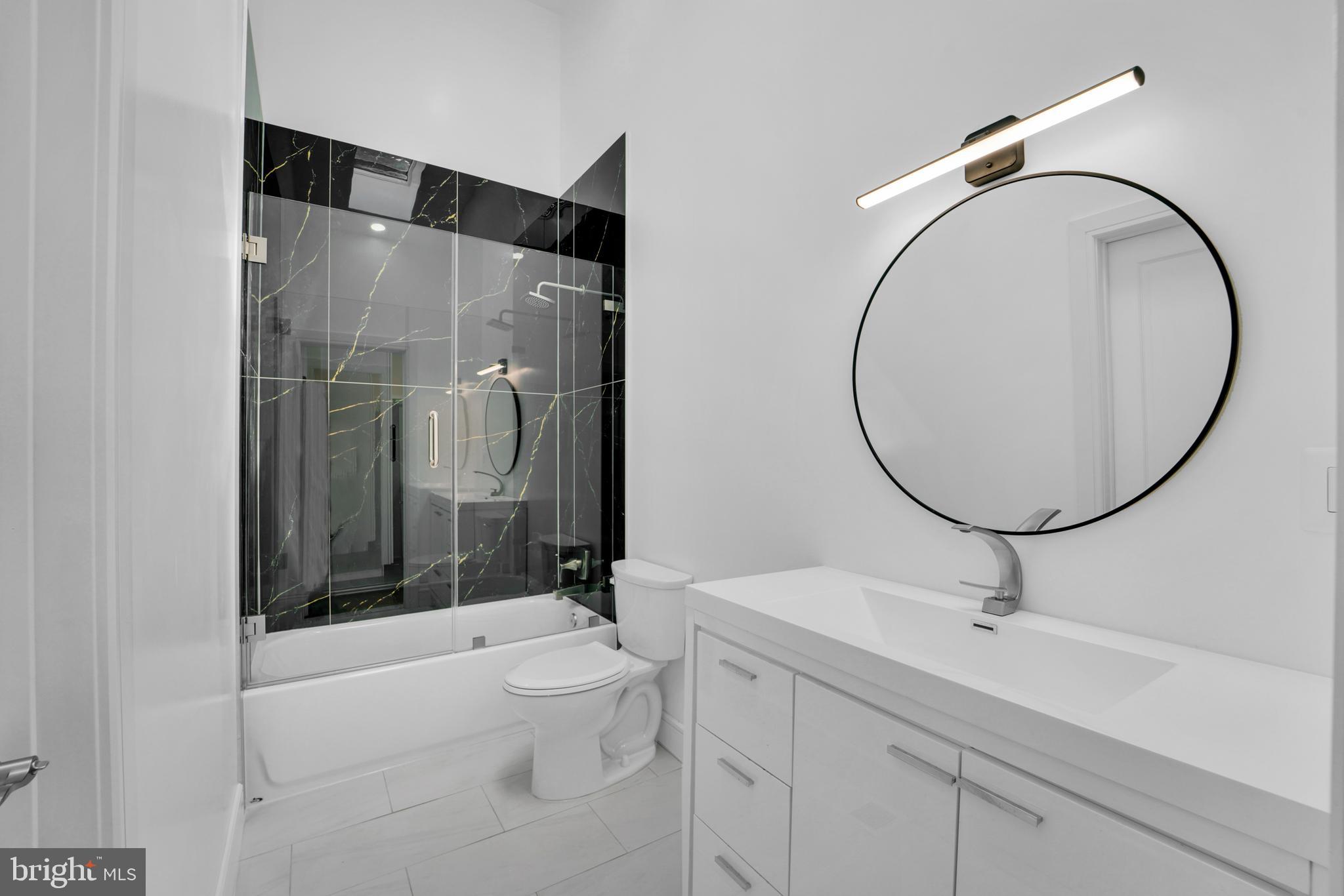 THOMAS - Residential