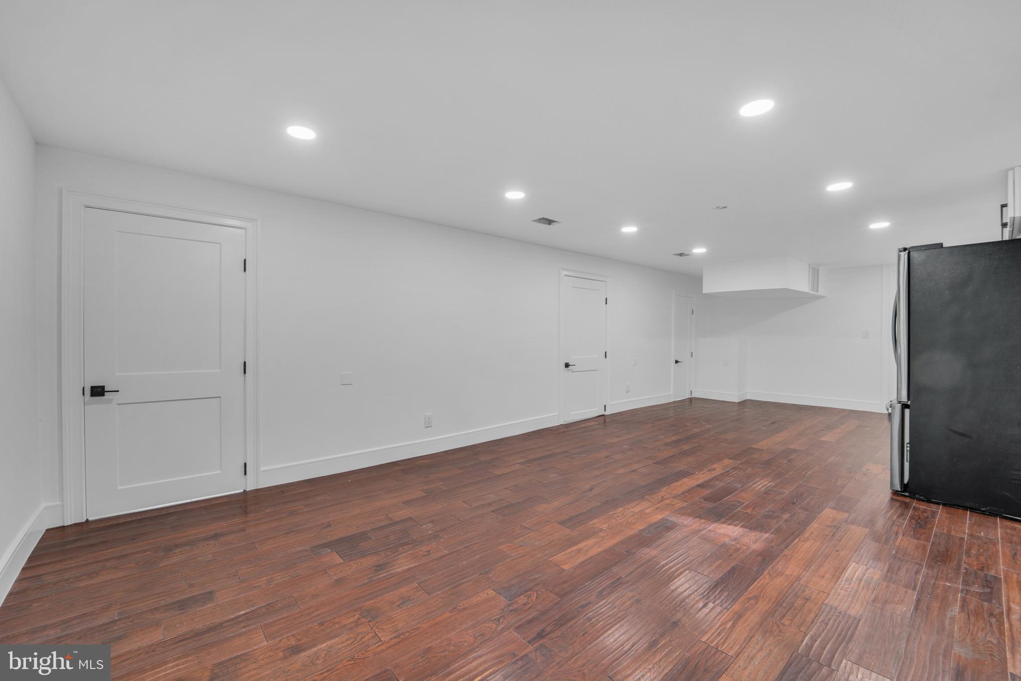 THOMAS - Residential