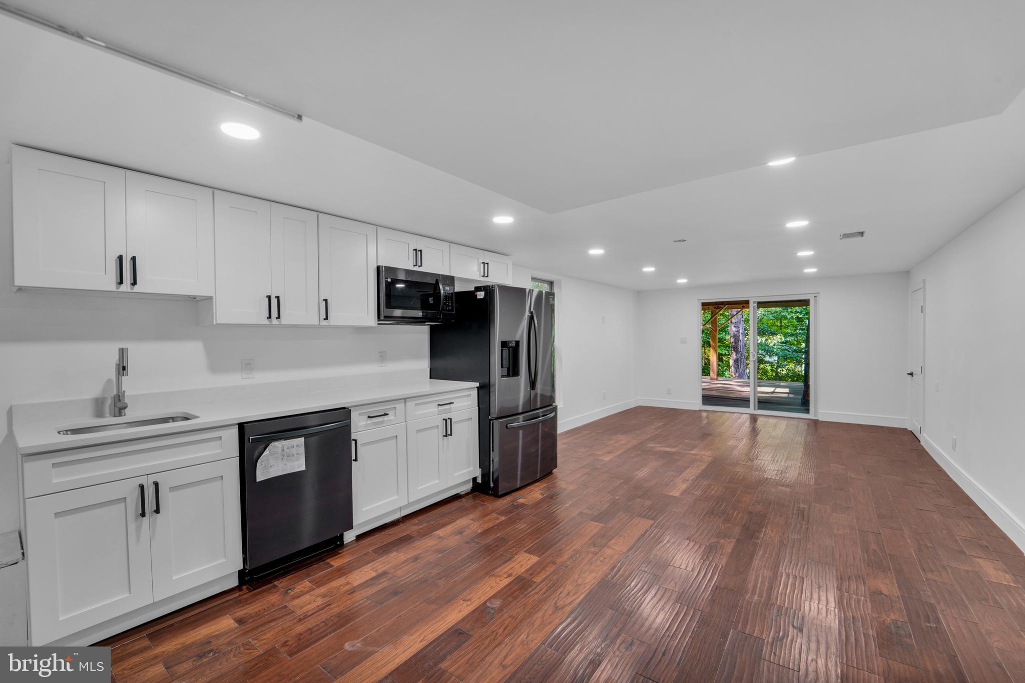 THOMAS - Residential