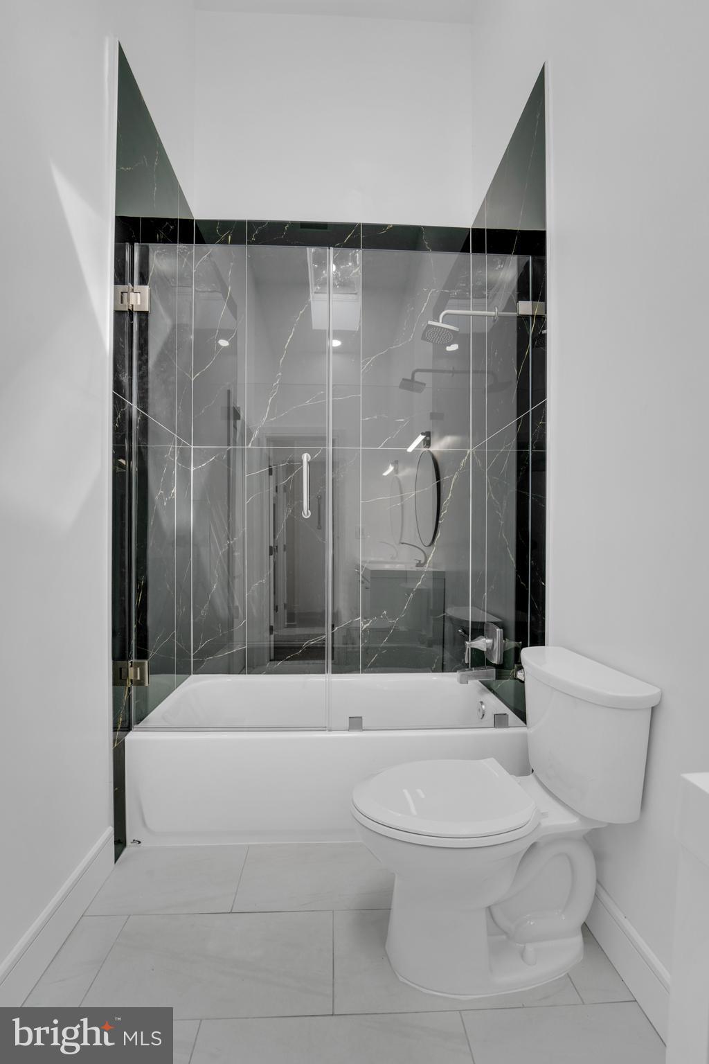 THOMAS - Residential