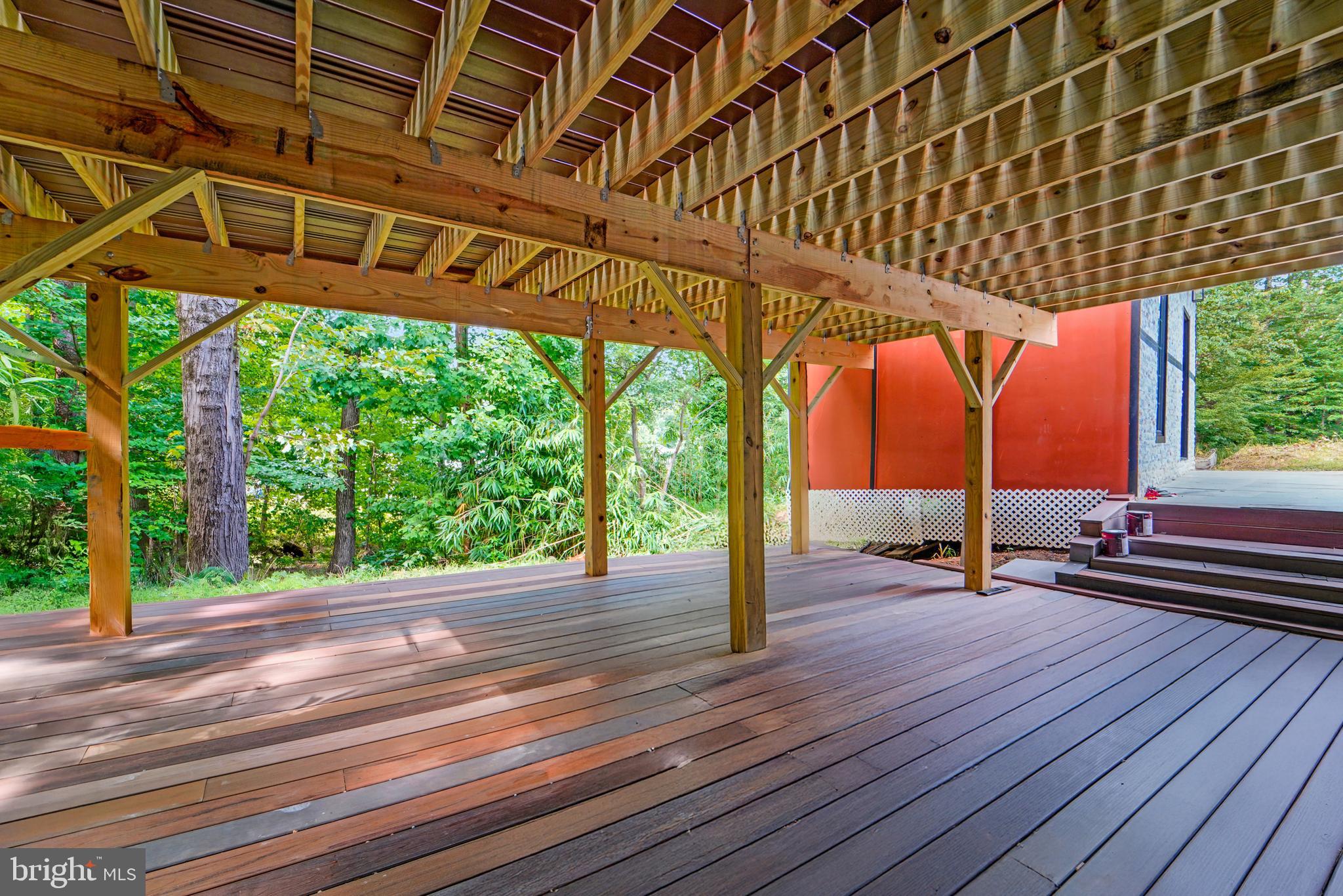 THOMAS - Residential