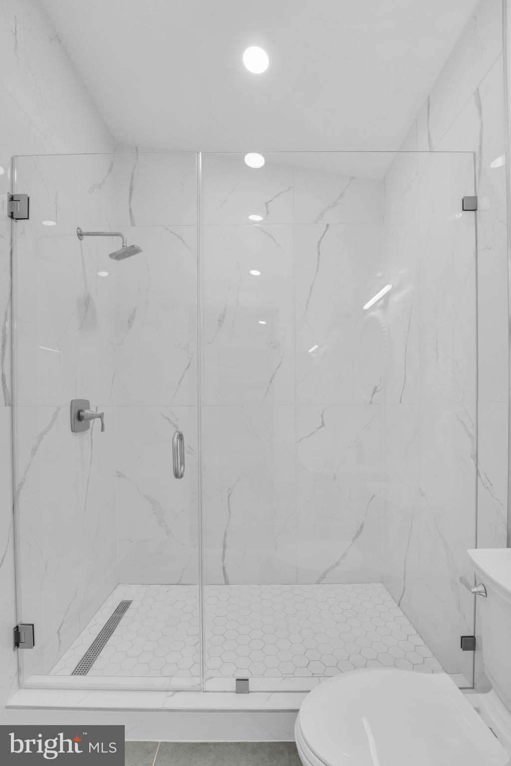 THOMAS - Residential