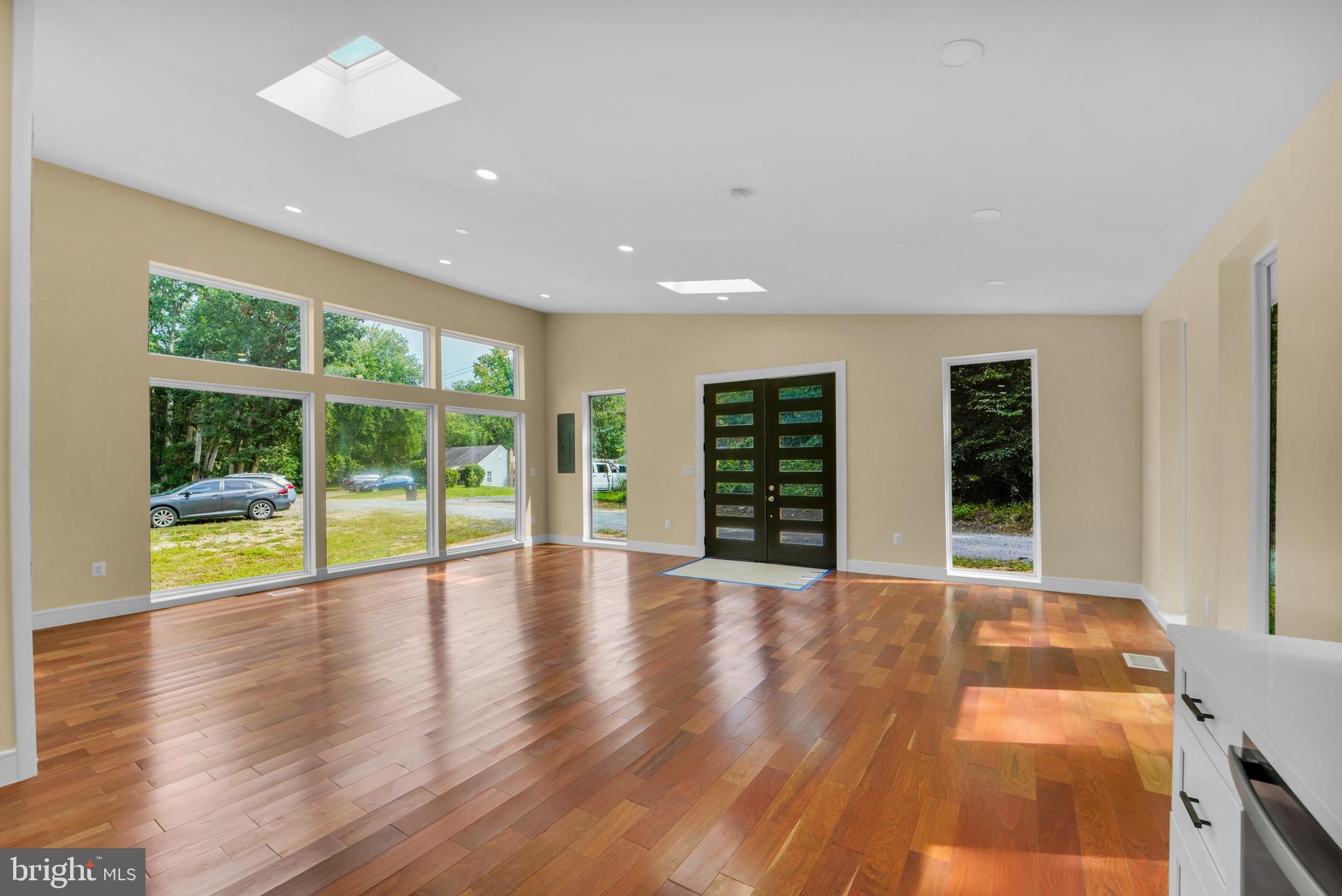 THOMAS - Residential