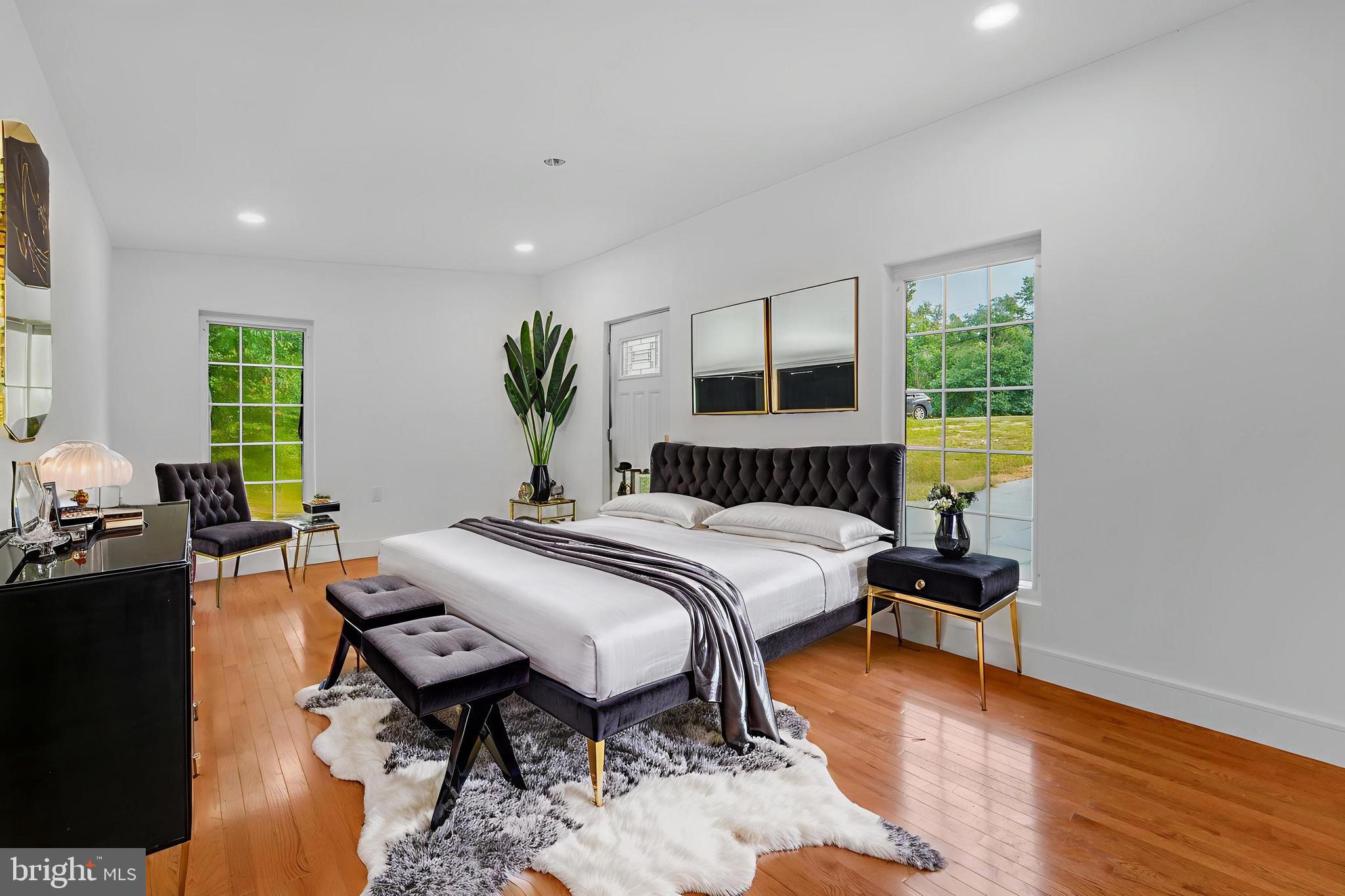 THOMAS - Residential