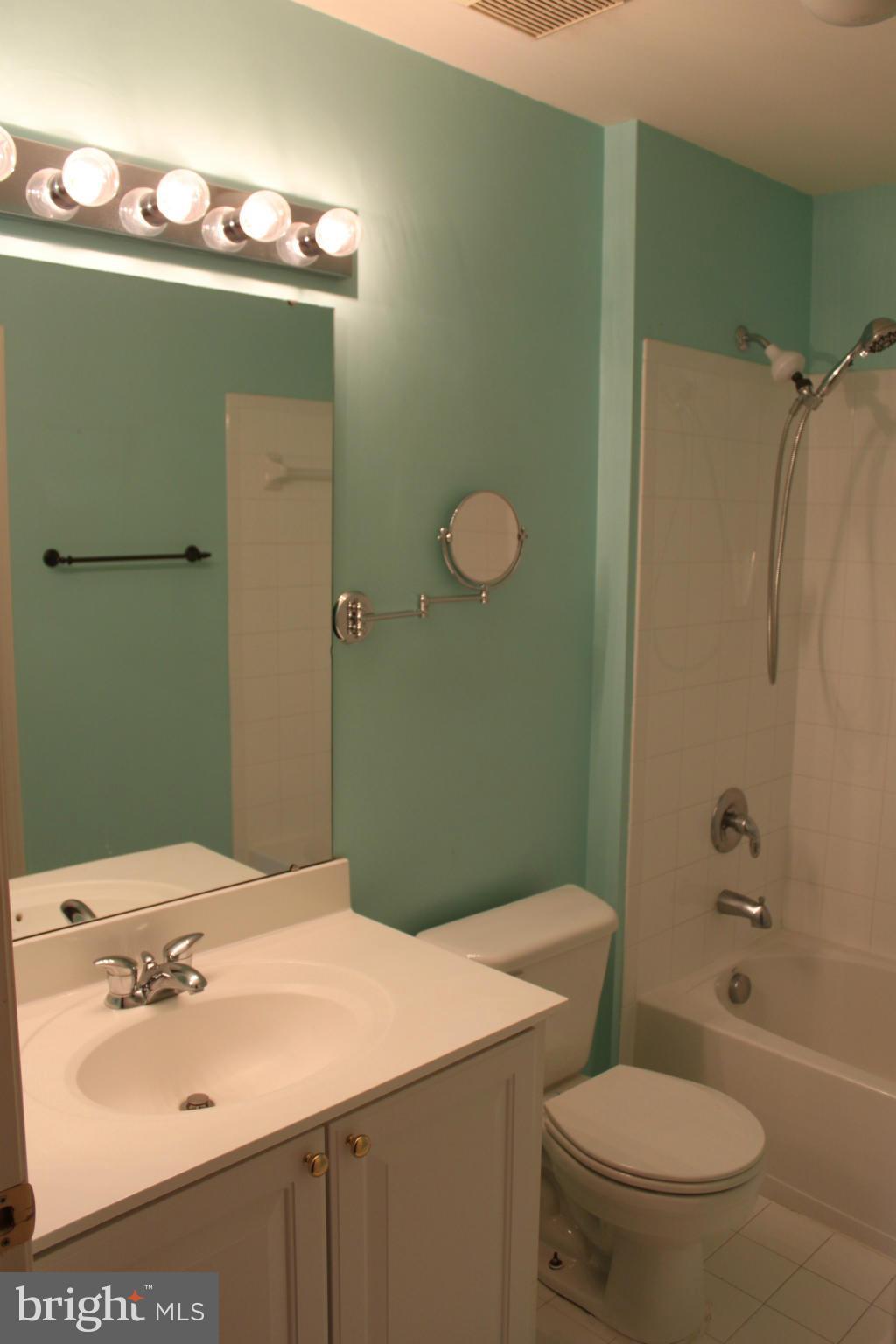 OWINGS MILLS NEWTOWN - Residential