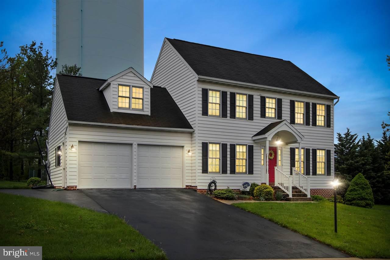 Welcome home to this gorgeous two story colonial in the desirable Lexington Meadows neighborhood. This home features HW floors throughout the first floor with an open concept from the kitchen to the family room. Master suite and 3 other large bedrooms. Priced well below market value, this won't last long! New furnace installed 2 years ago & ventilation system cleaned recently.