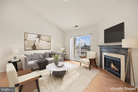 Photo of 12919 Alton Square #416, HERNDON, VA 20170 (MLS # VAFX2293668)