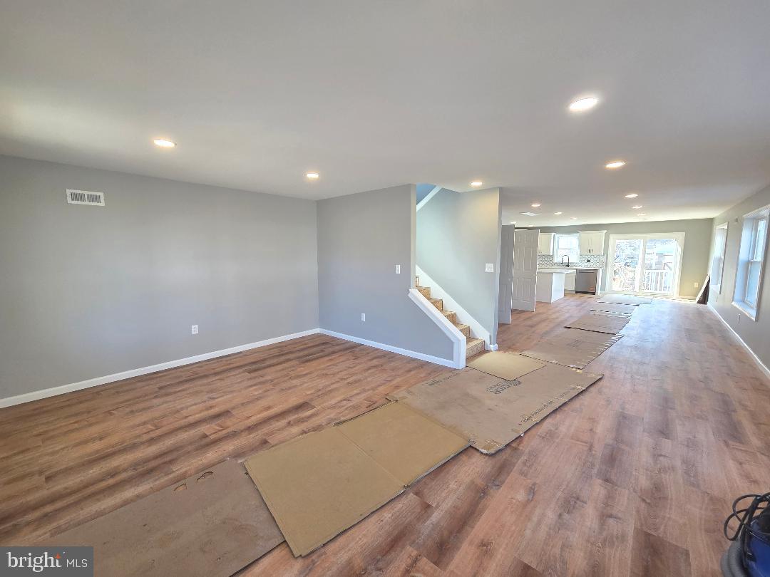 CROYDON MANOR - Residential