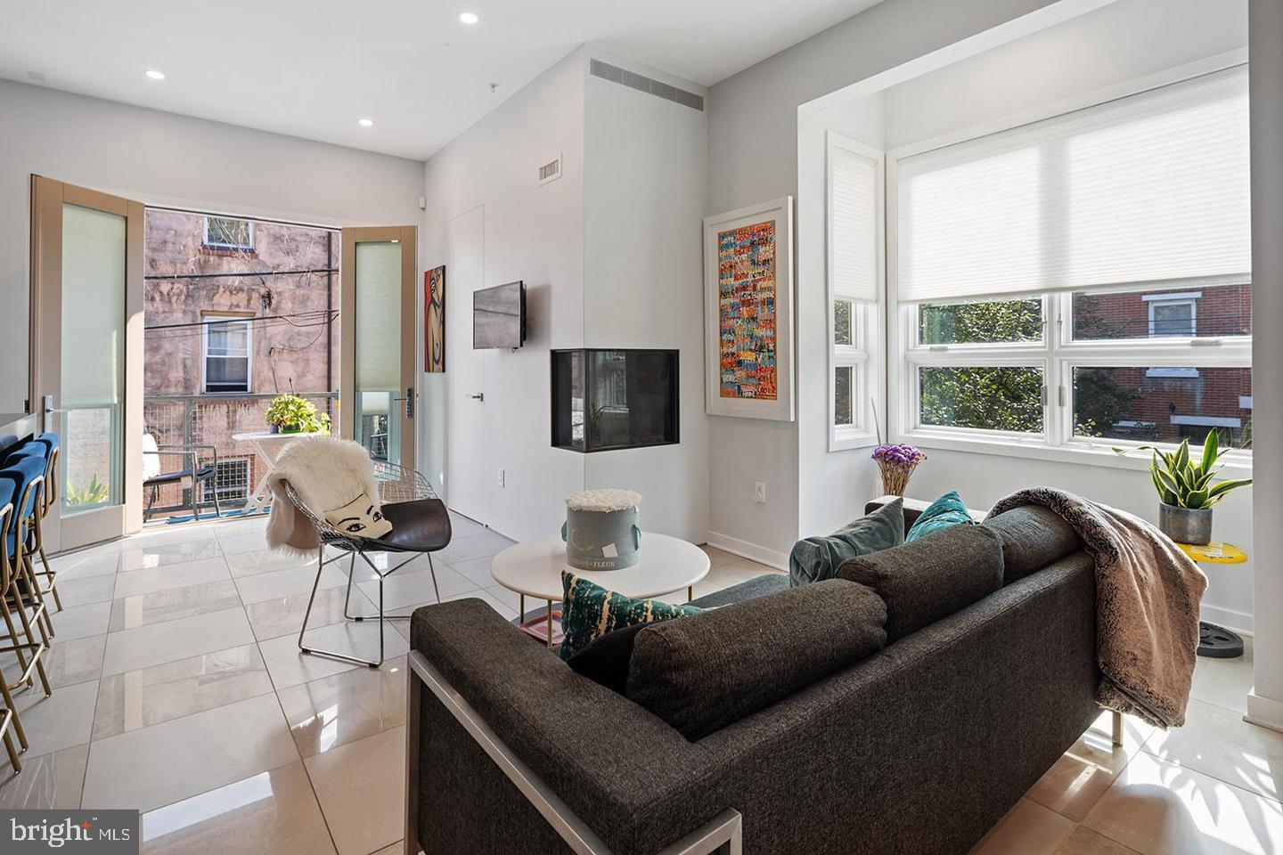 GRADUATE HOSPITAL - Residential Lease