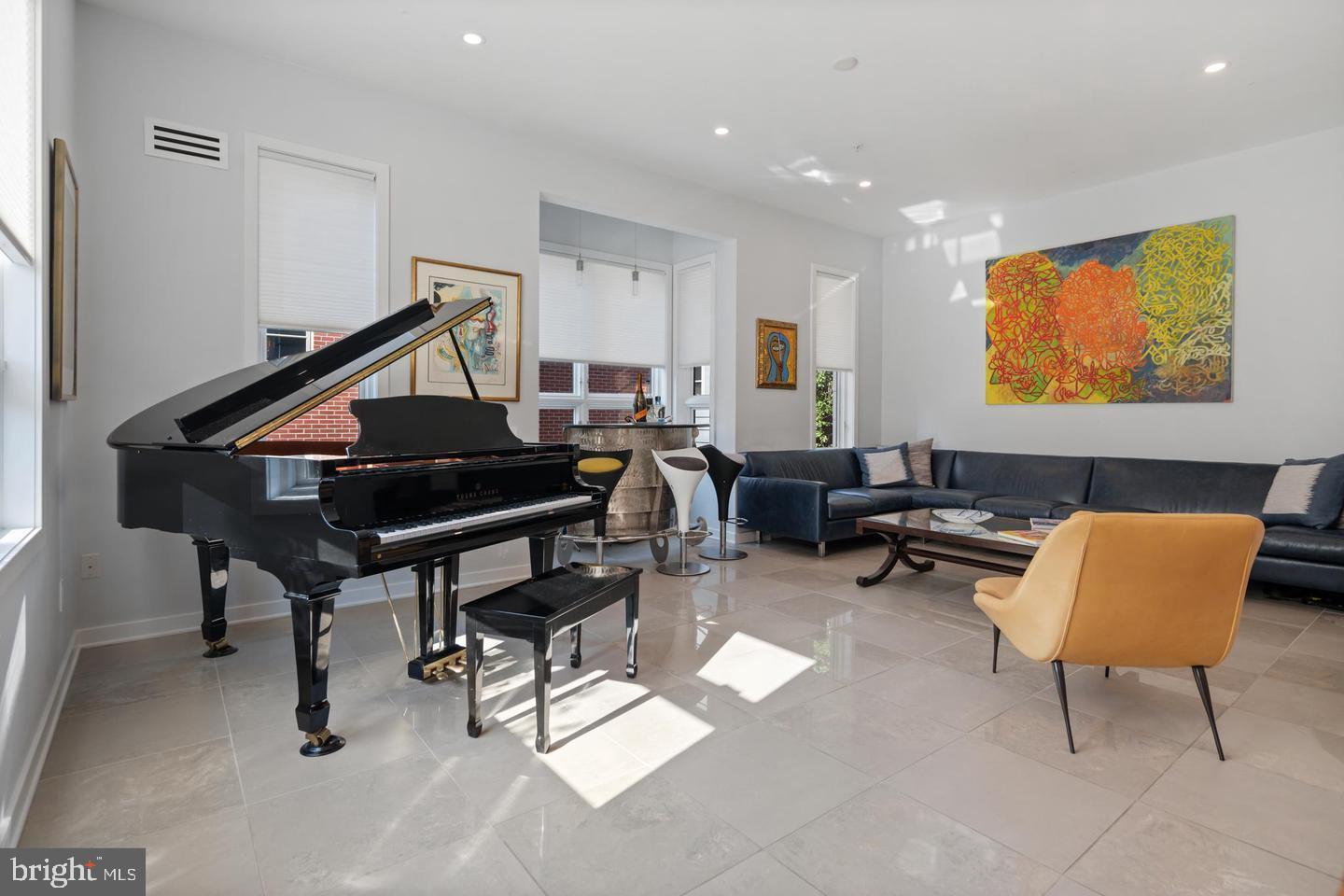 GRADUATE HOSPITAL - Residential Lease