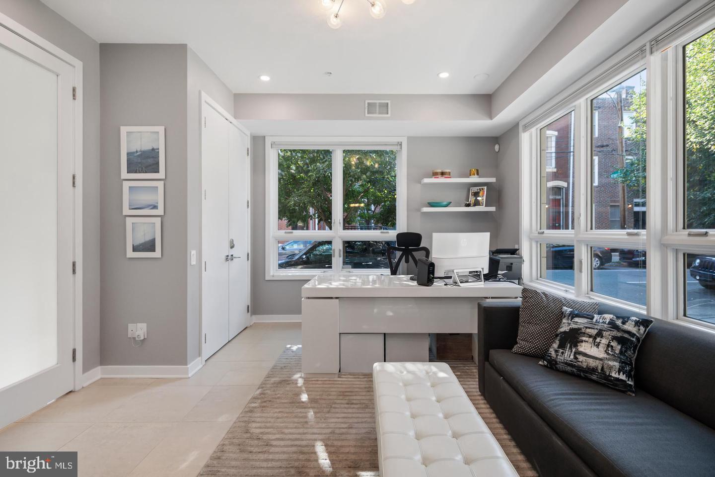 GRADUATE HOSPITAL - Residential Lease