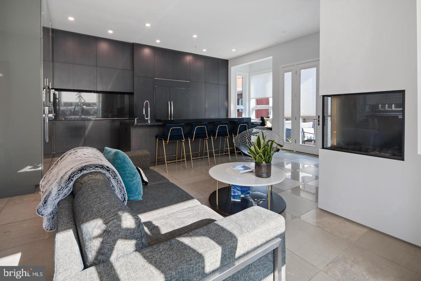 GRADUATE HOSPITAL - Residential Lease