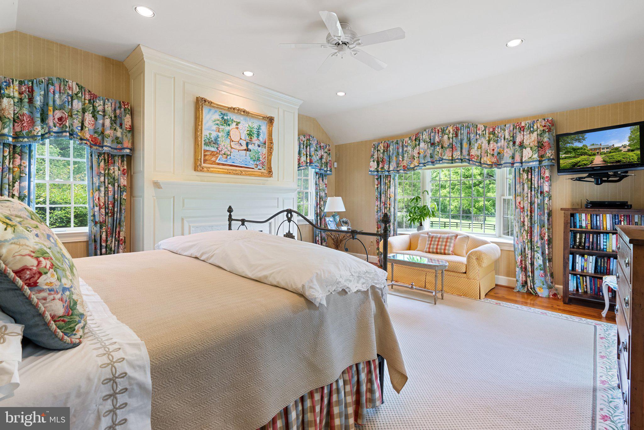 POSSUM HOLLOW FARM - Residential