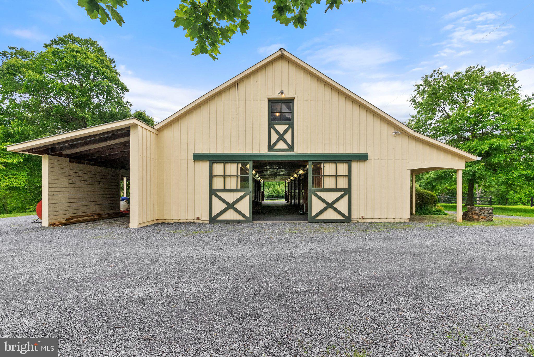 POSSUM HOLLOW FARM - Residential