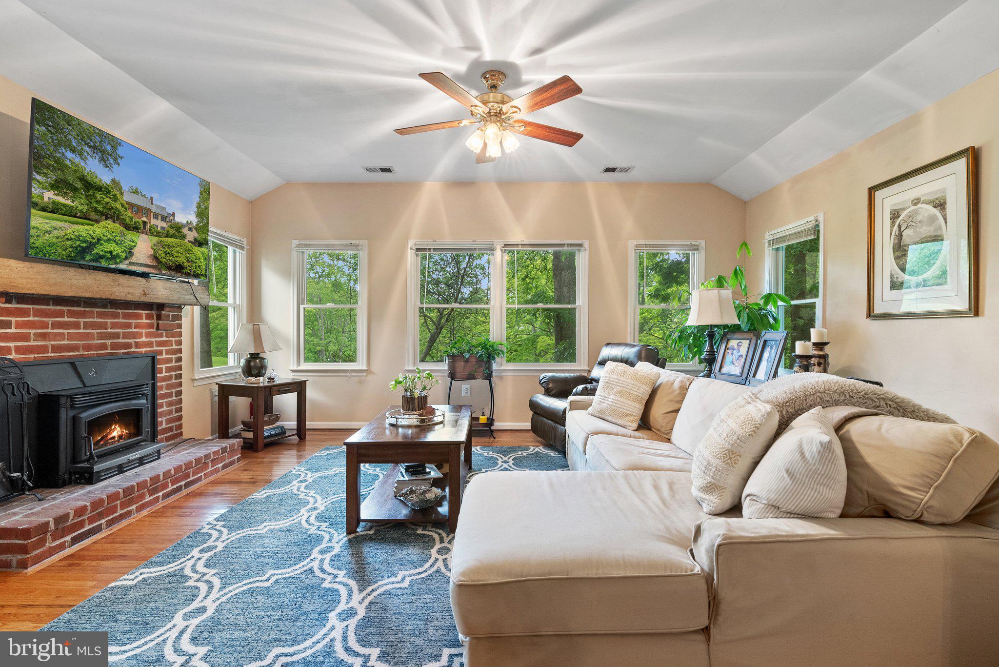 POSSUM HOLLOW FARM - Residential